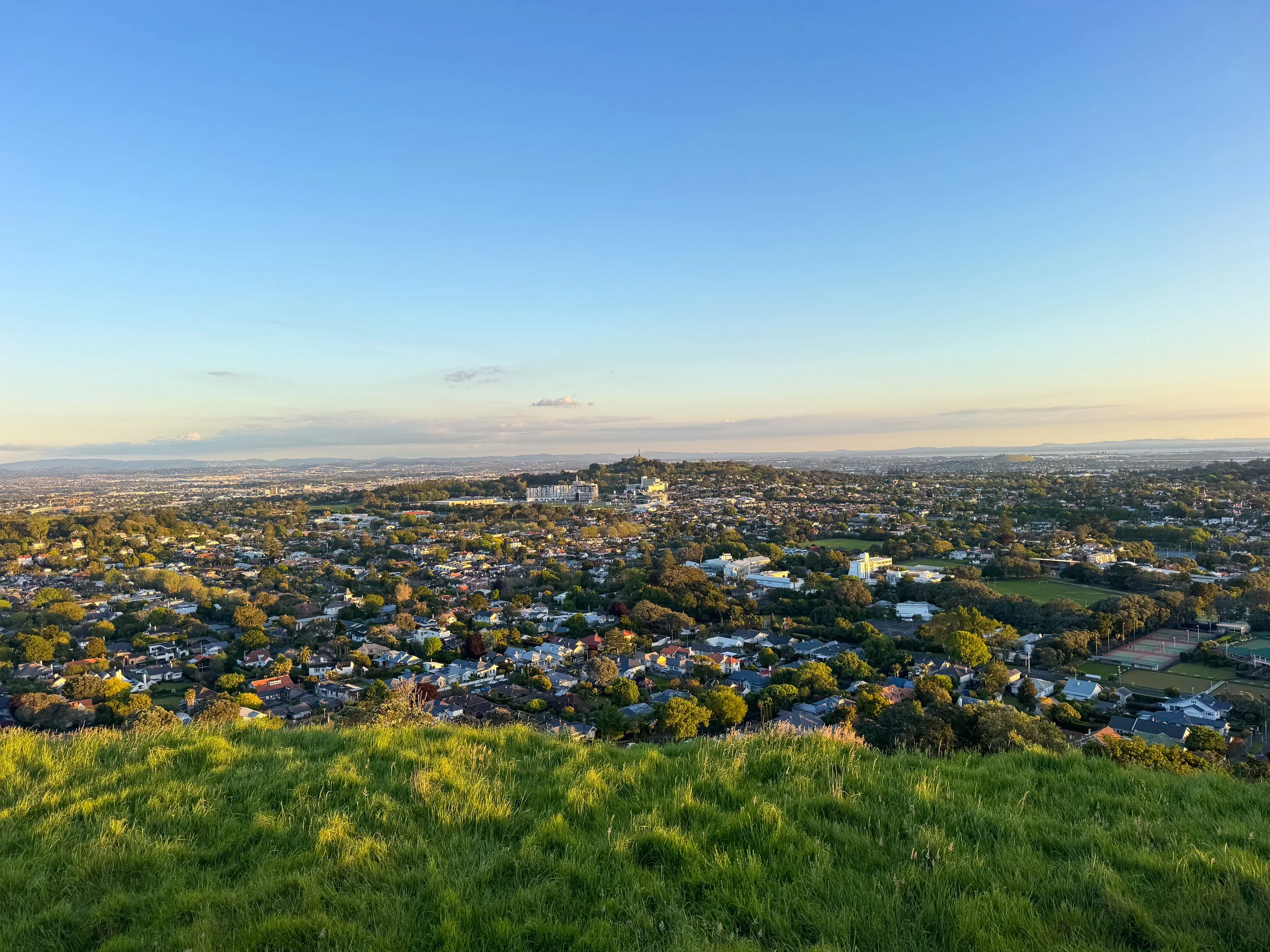 Maungawhau_Mount_Eden_02.jpg