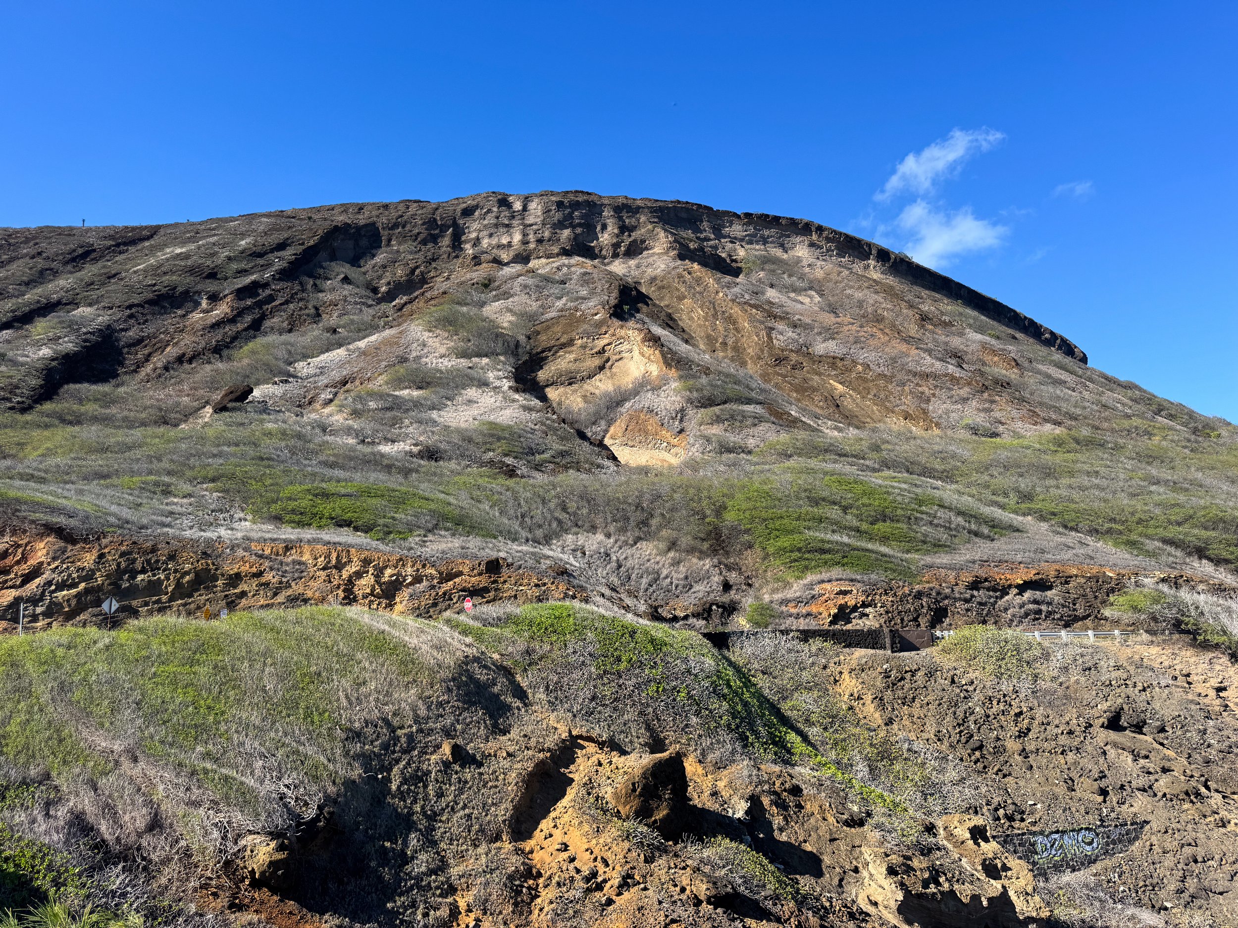 Koko_Crater_Arch_Trail_02.jpg