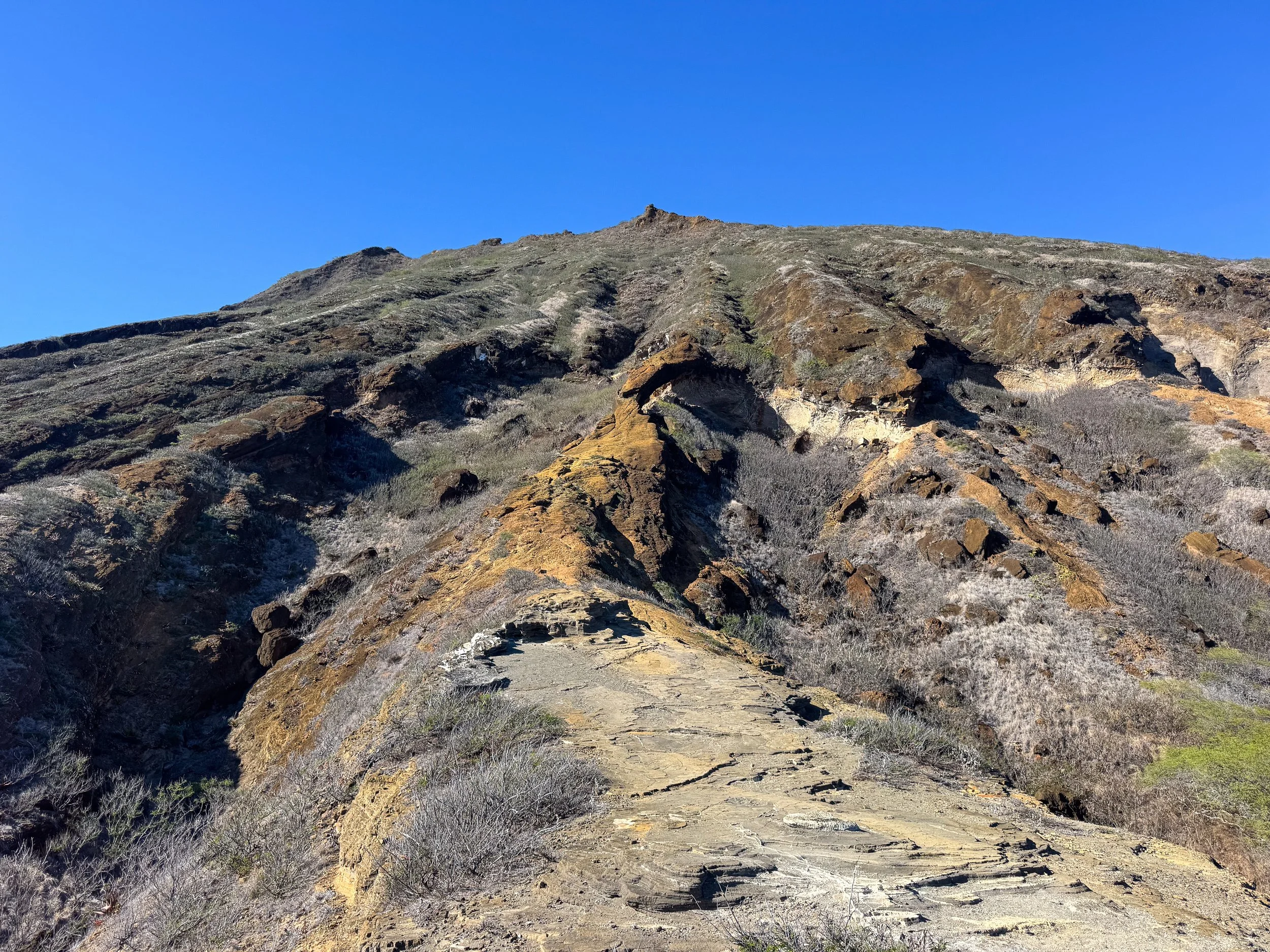 Koko_Crater_Arch_Trail_04.jpg