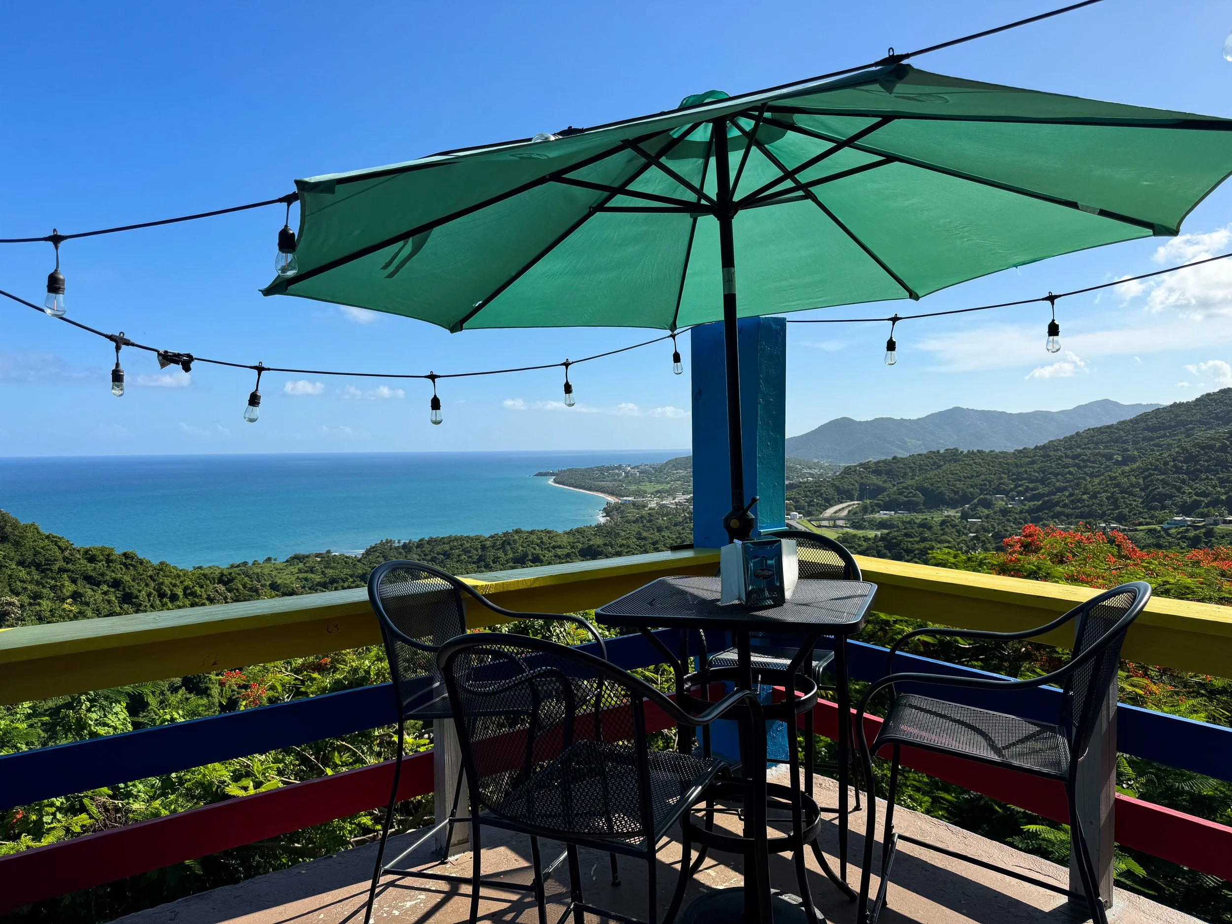Ecuarican_Bar_Restaurant.jpg