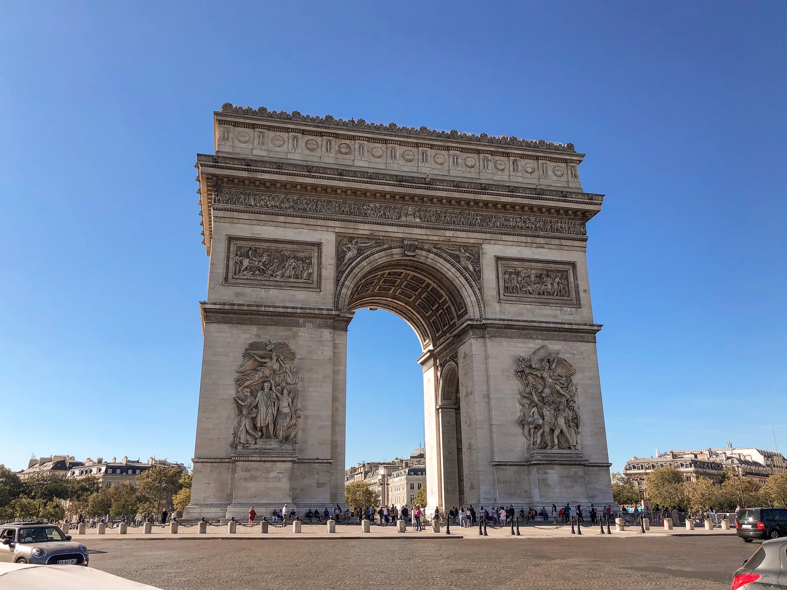 Arc_de_Triomphe_01.jpg