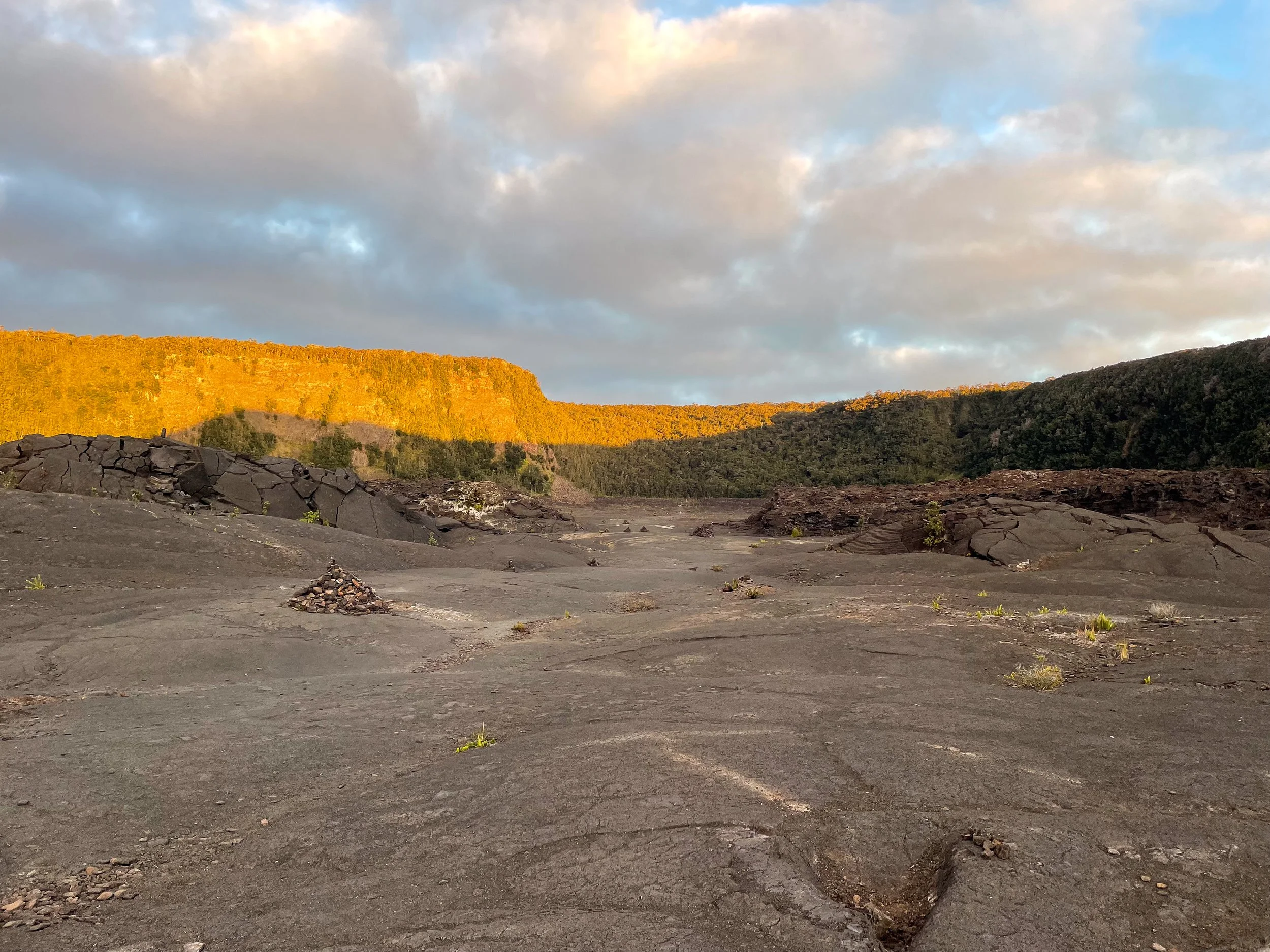 Kīlauea_Iki_Crater_07.jpg