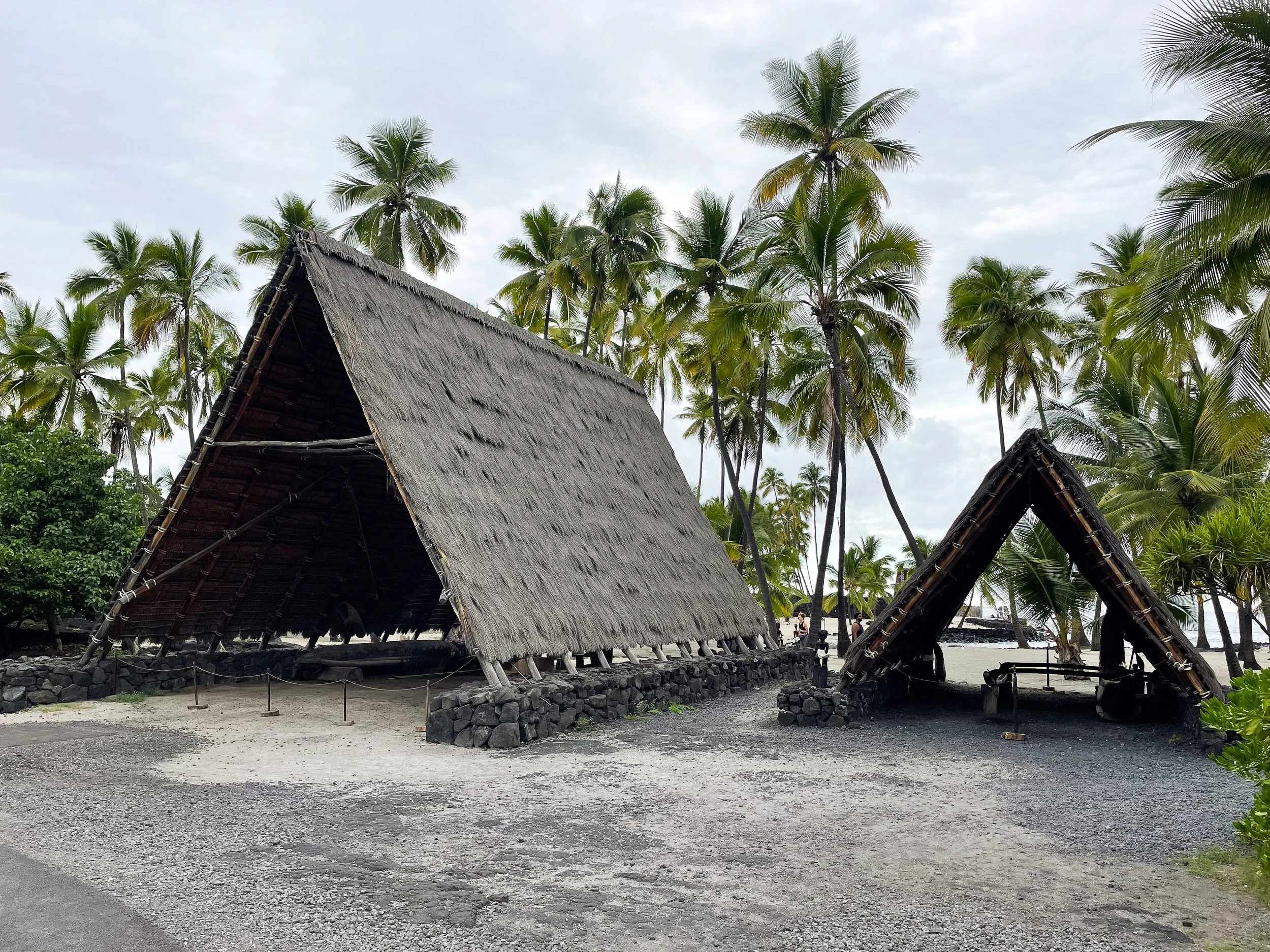 Pu’uhonua_o_Honaunau_National_Park_02.jpg