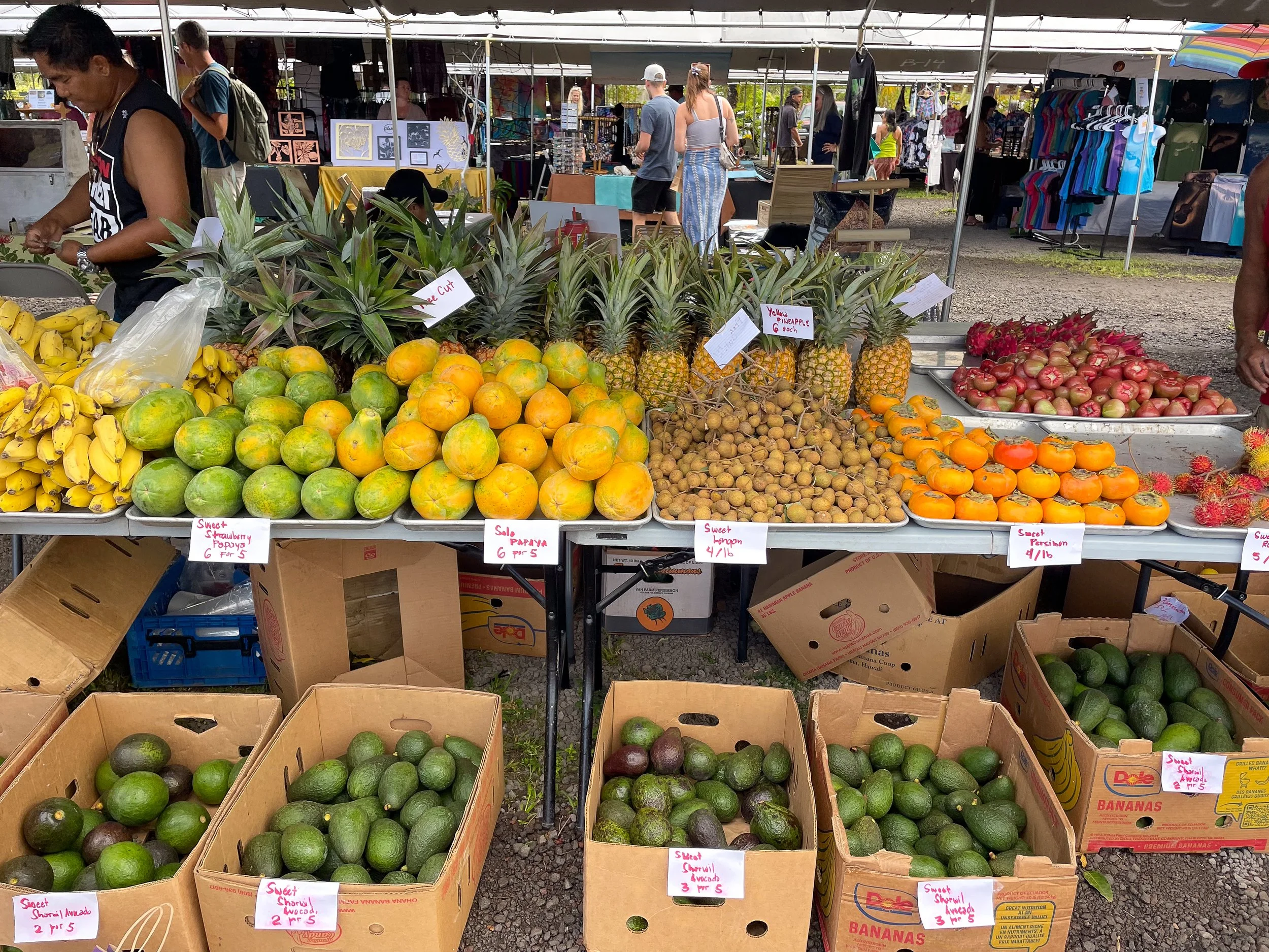 Maku'u_Farmers_Market_02.jpg
