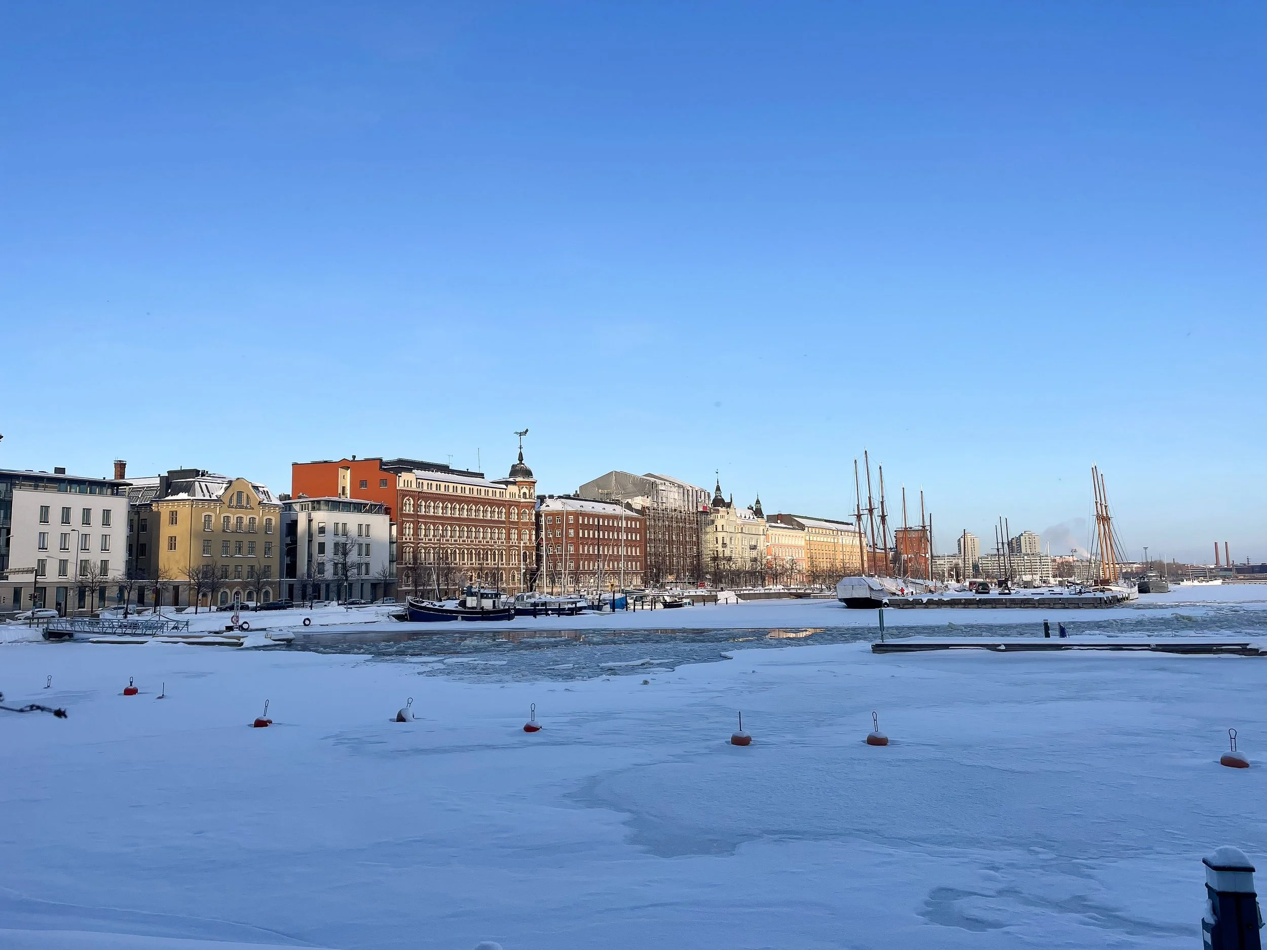 Helsinki_Harbor_03.jpg