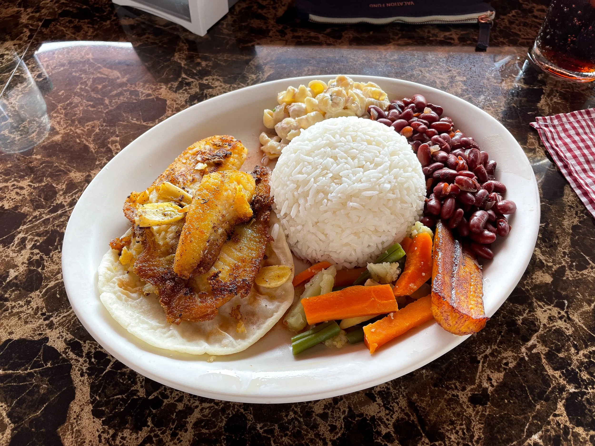 Costa_Rican_Cuisine_02.jpg