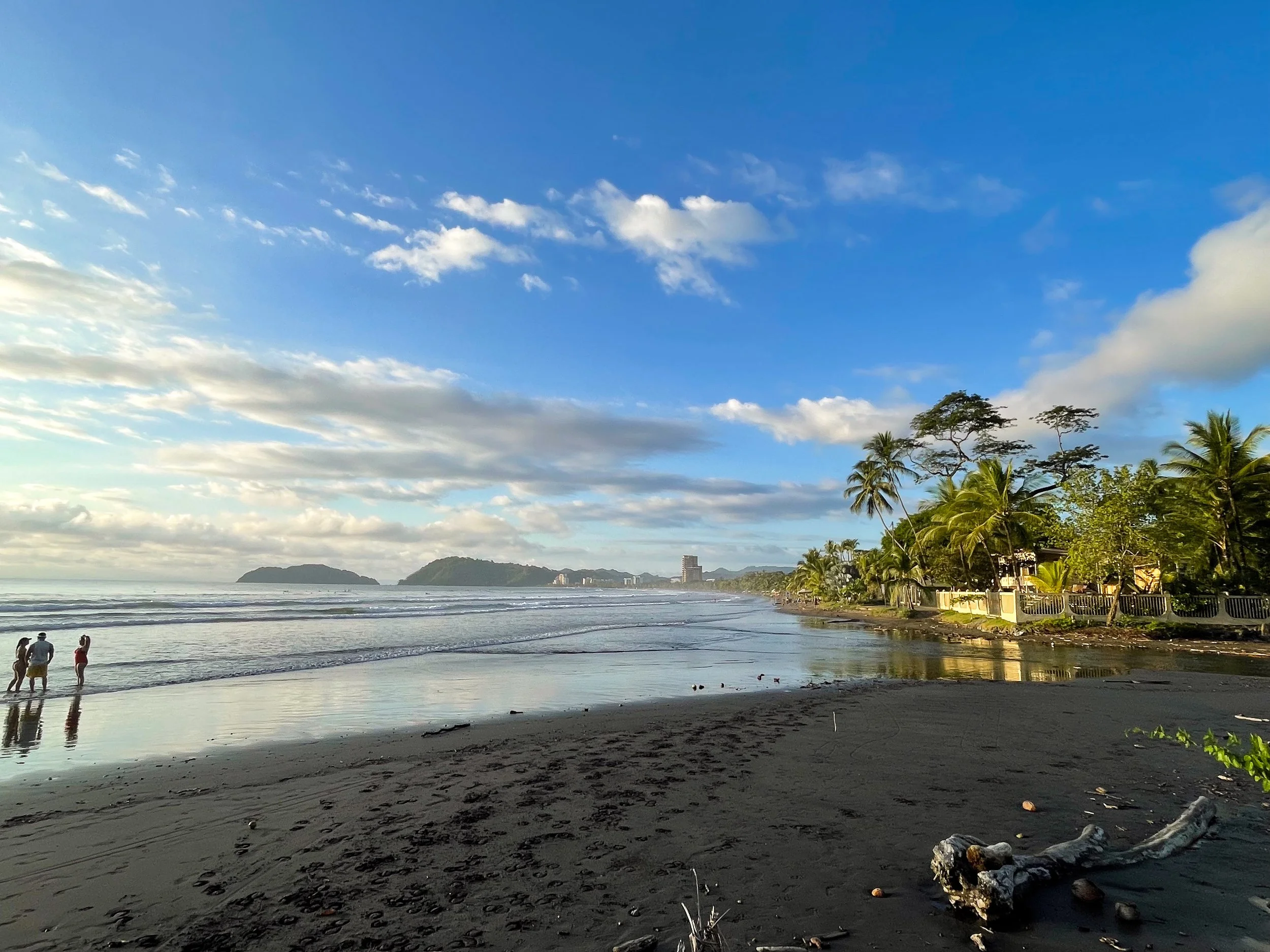 Jaco_Beach_02.jpg