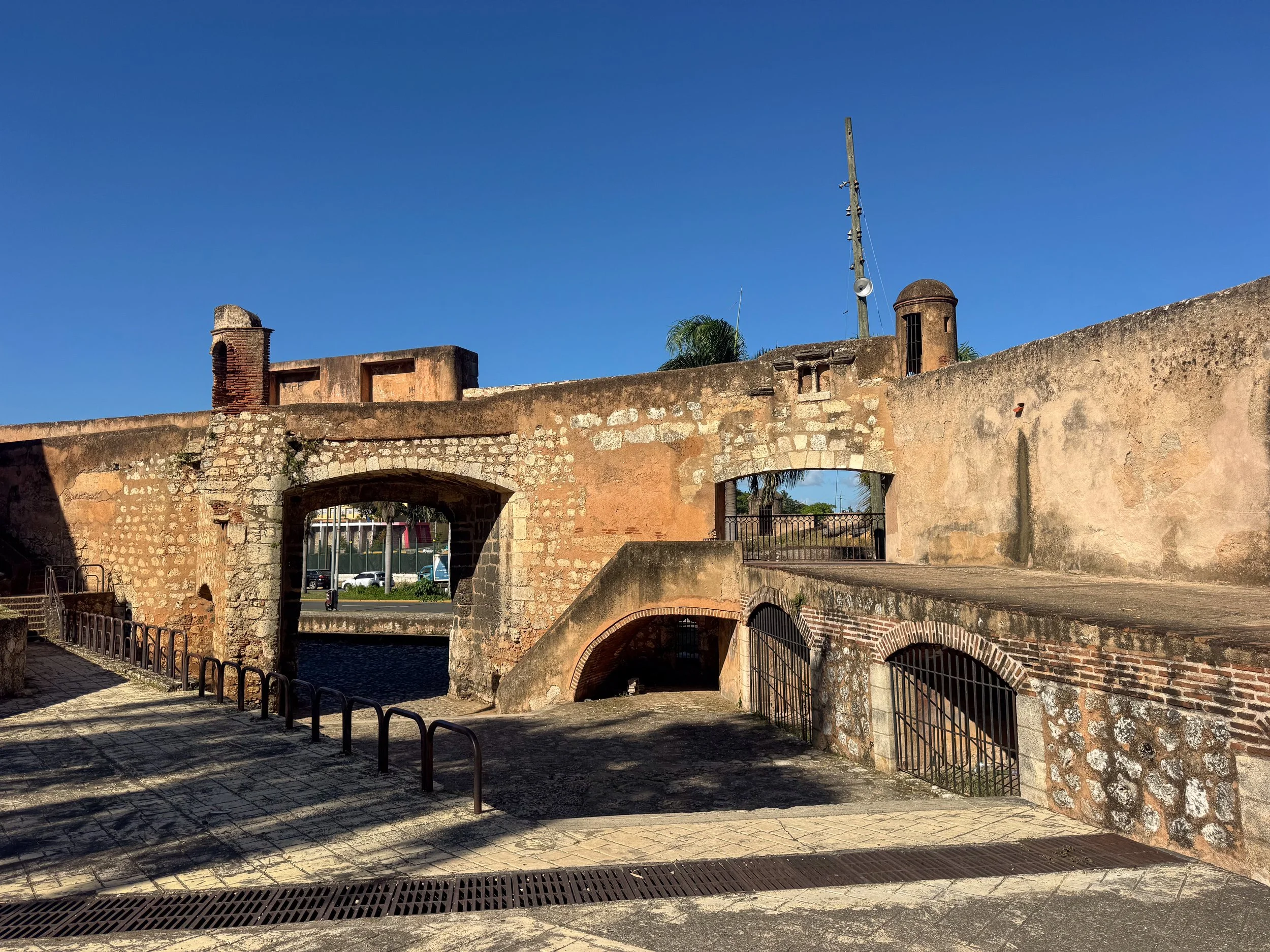 Puerta _de_Don_Diego_02.jpg