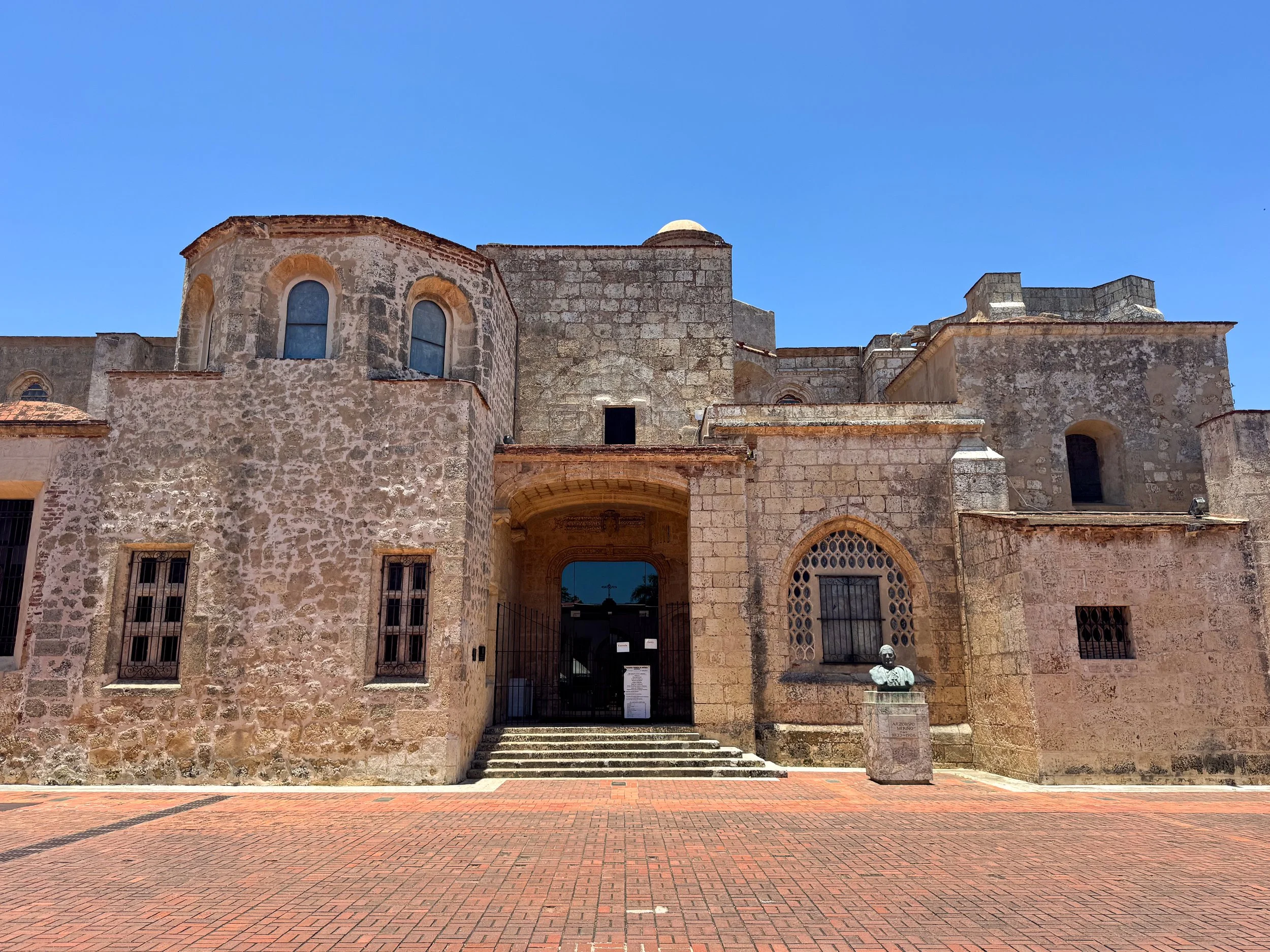 Catedral_Primada_de_las_Américas_04.jpg