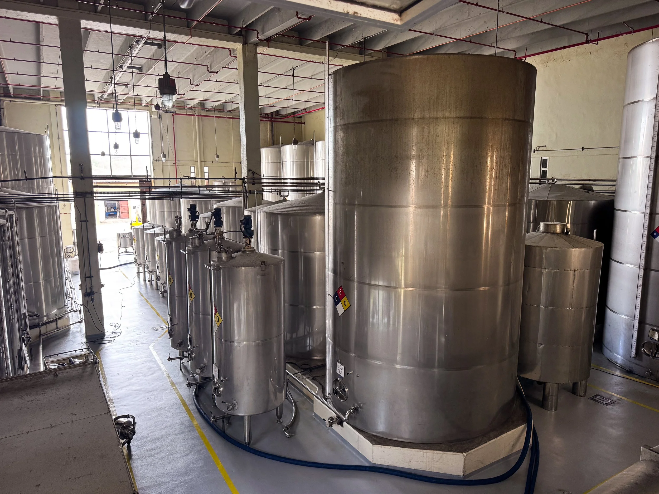 Ron_Barcelo_Factory_03.jpg