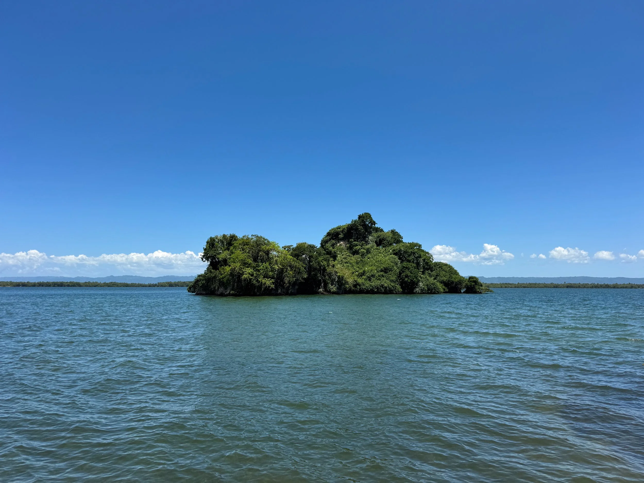 Los_Haitises_National_Park_04.jpg