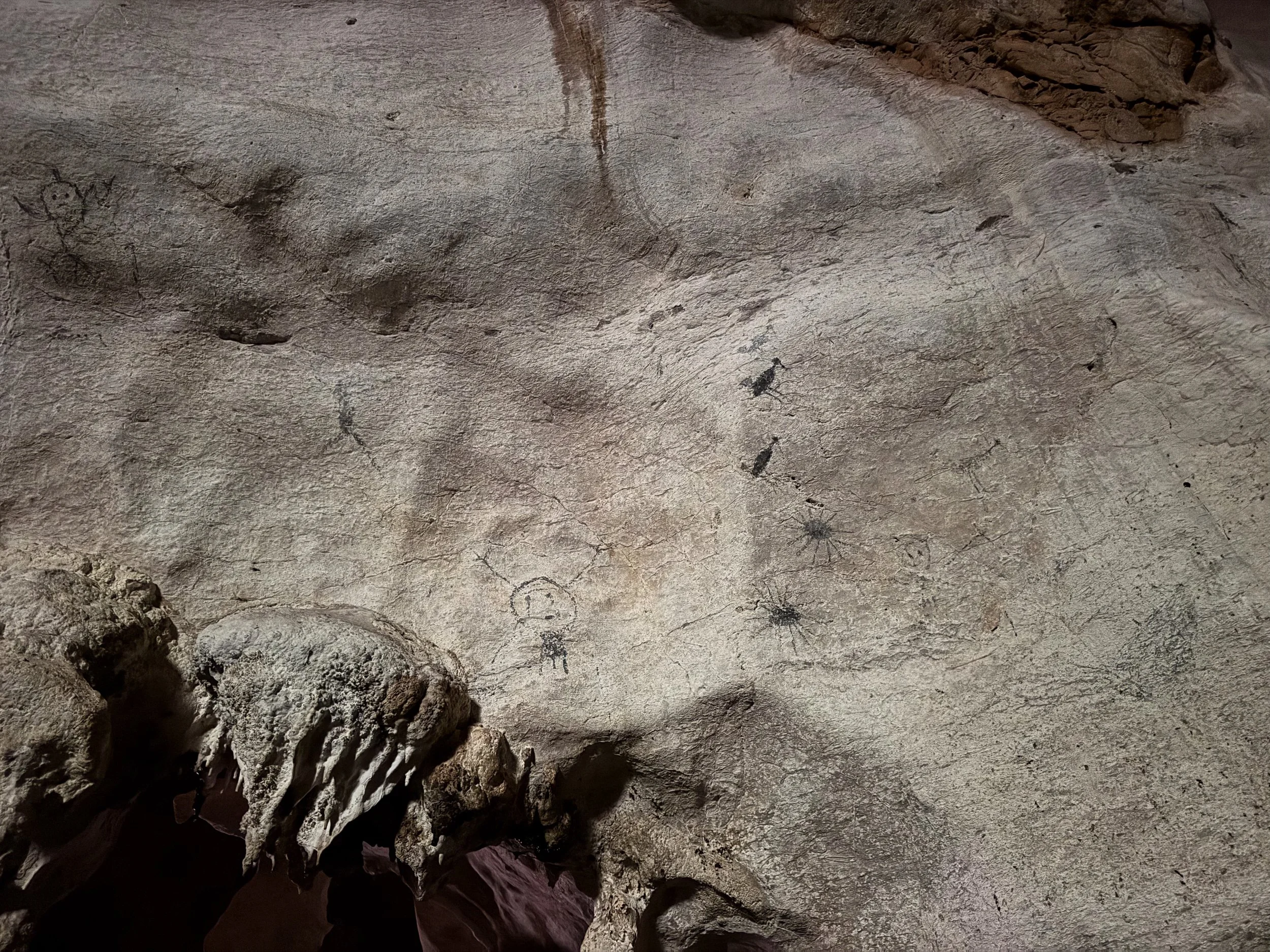 Cueva_de_La_Linea_03.jpg