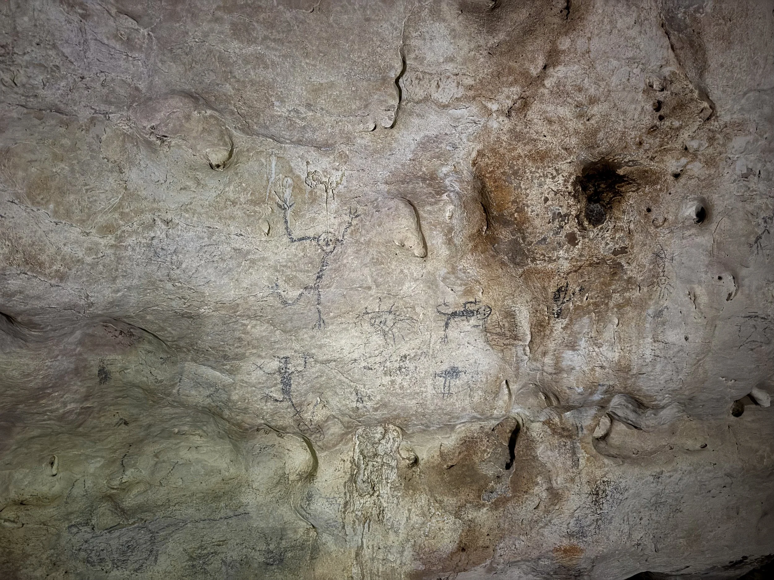 Cueva_de_La_Linea_04.jpg