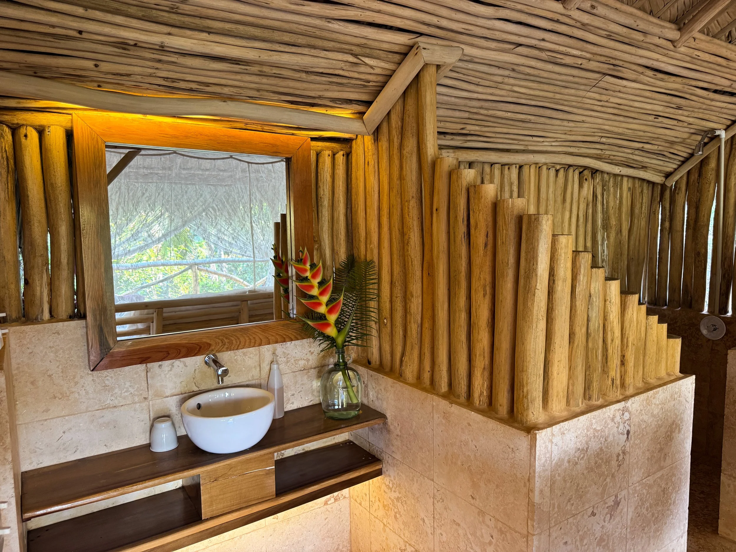 Rancho_Romana_Ecolodge_Park_03.jpg