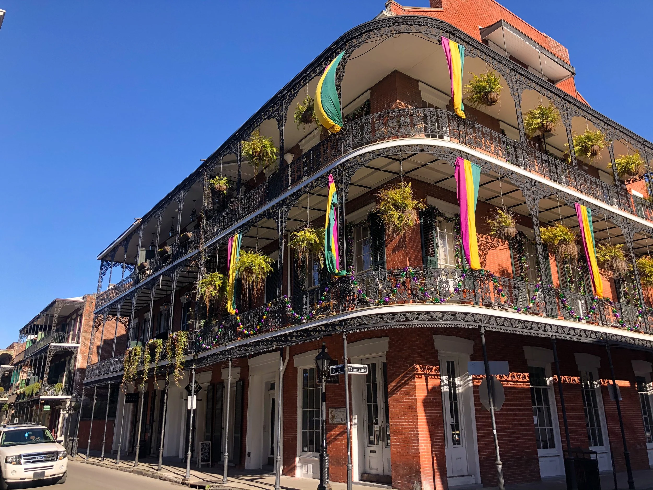 New Orleans Travel Guide: Food, Jazz &amp; Local Culture