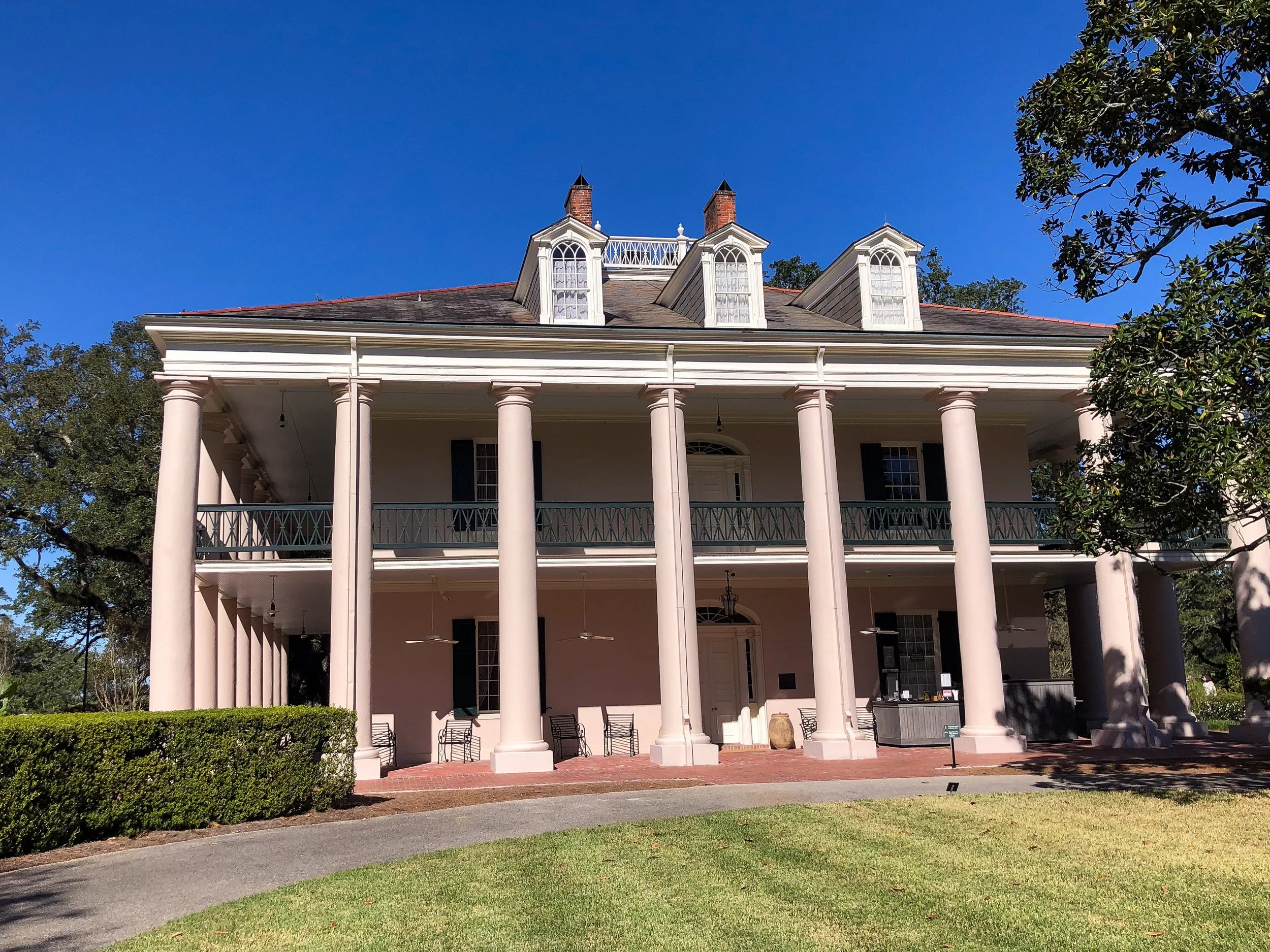 Oak_Alley_Plantation_03.jpg