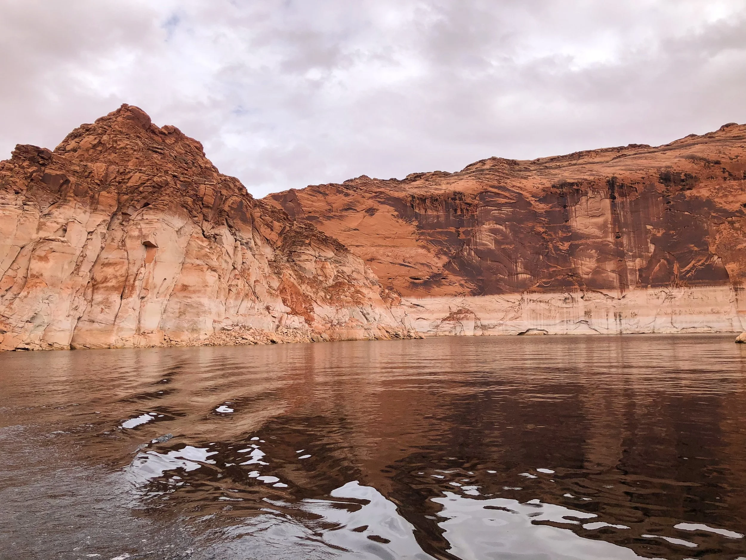 Lake_Powell_&_Navajo_Canyon_02.jpg