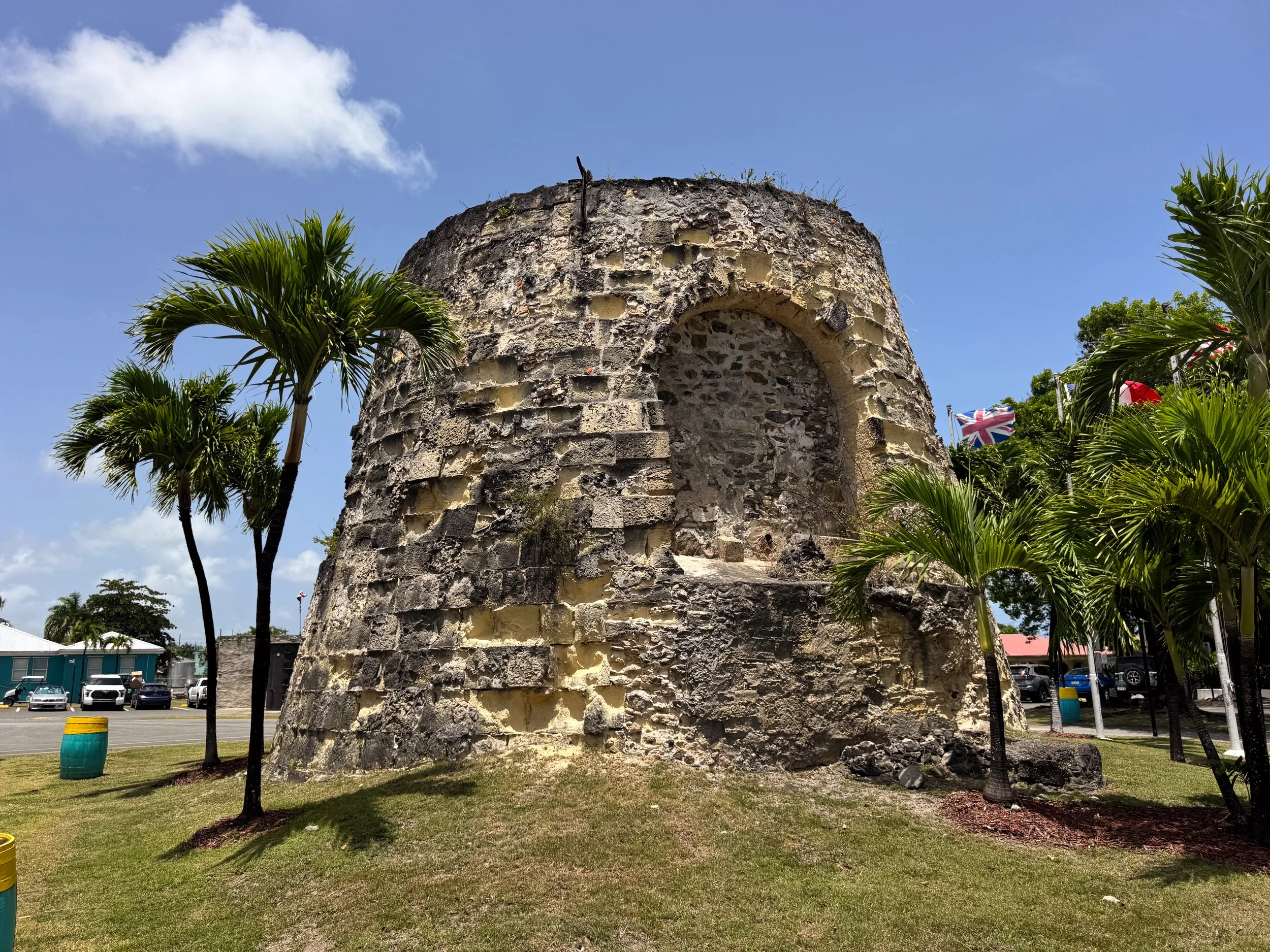 Cruzan_Rum_Distillery_01.jpg
