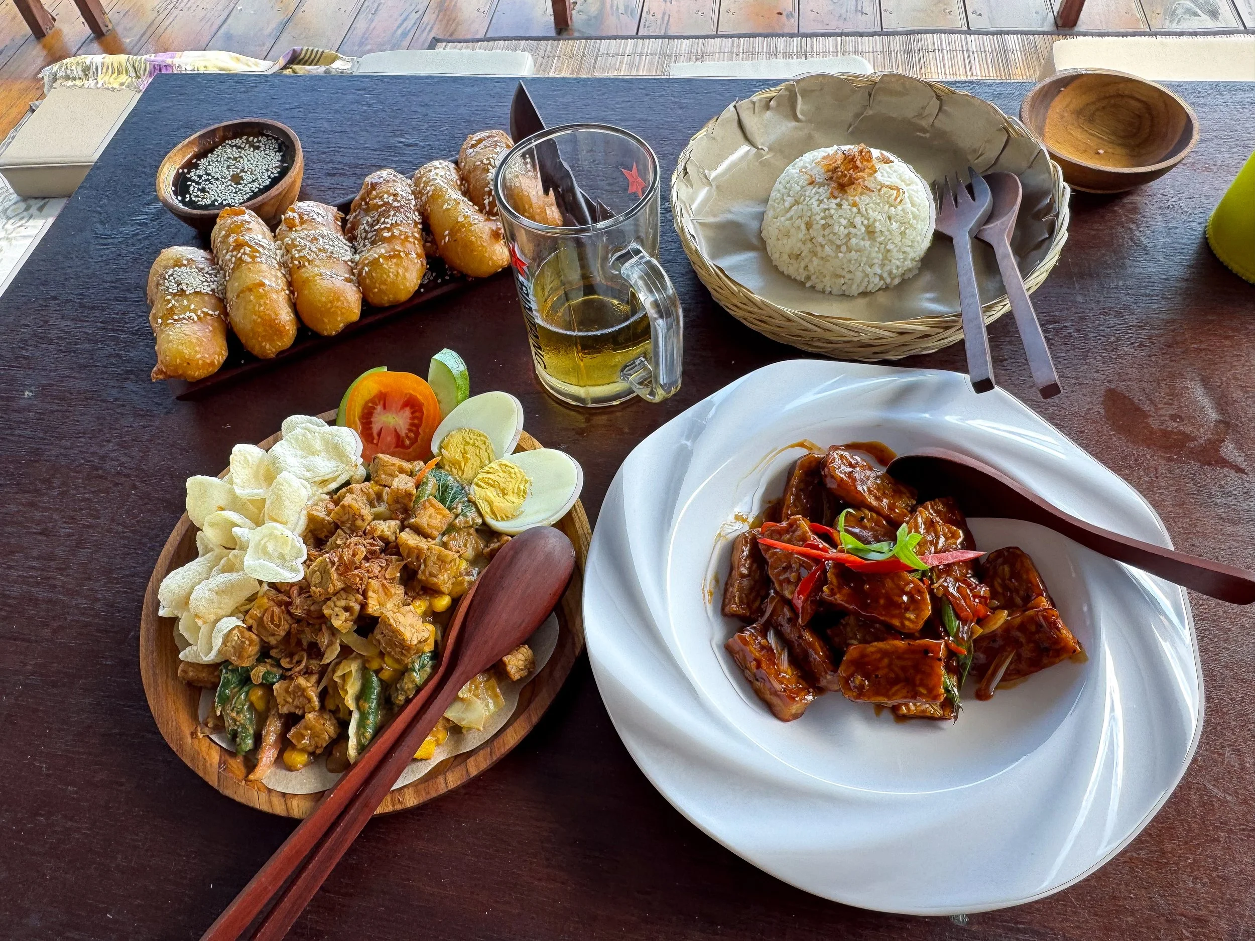 Indonesian_Cuisine_01.jpg