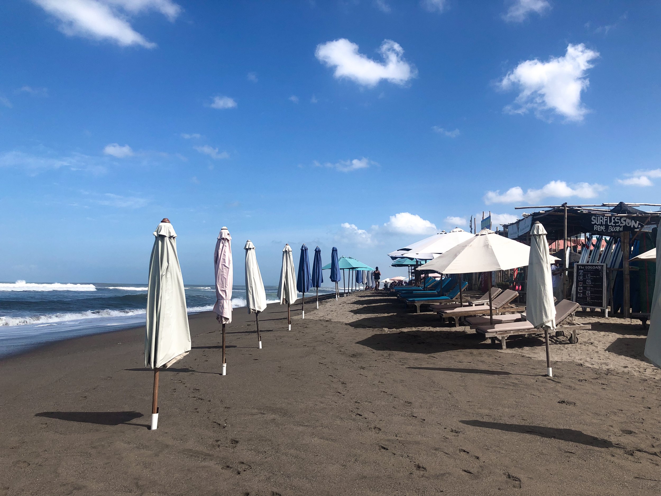 Batu_Bolong_&_Canggu_Beach_01.jpg
