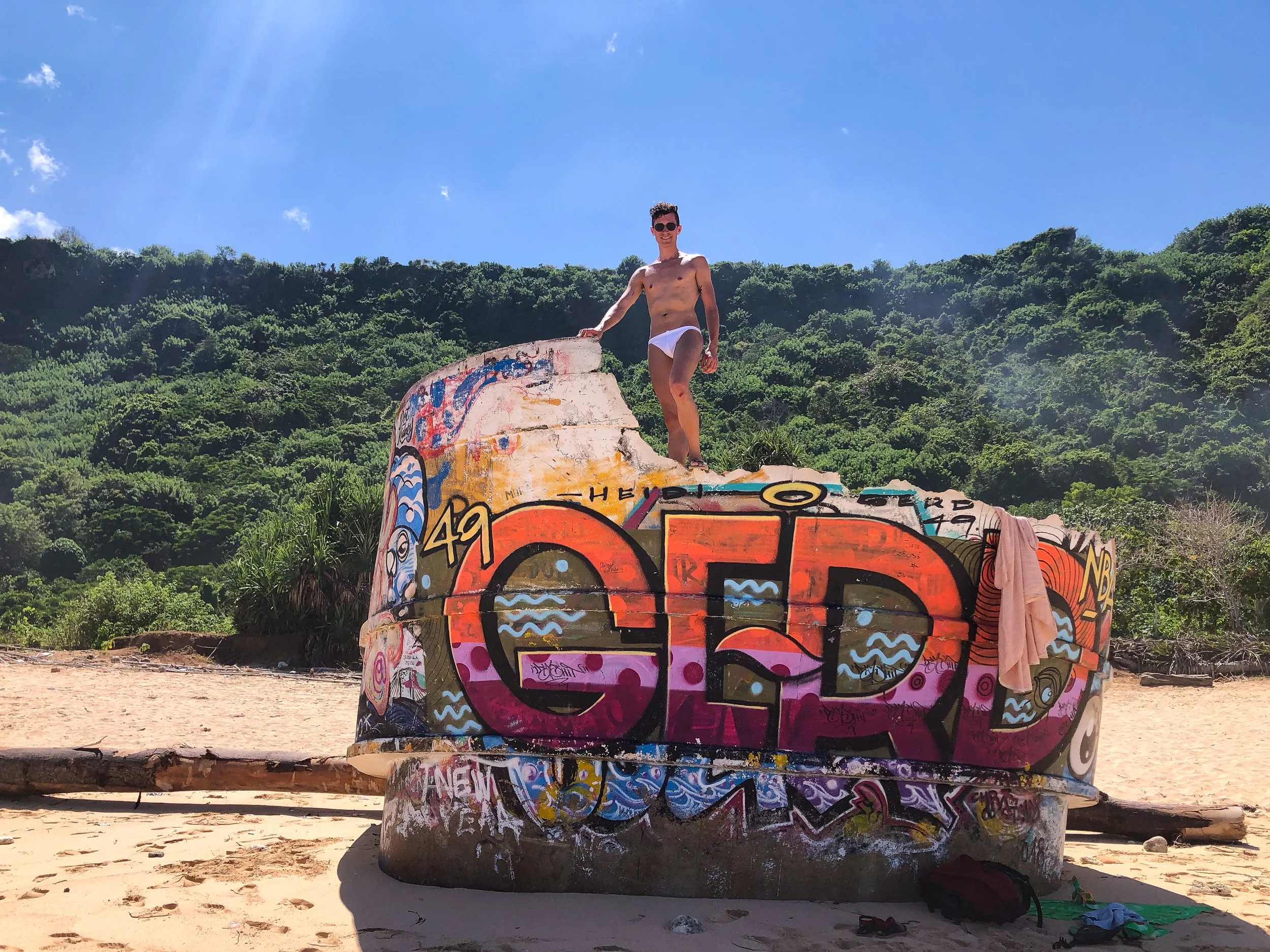 Nyang_Nyang_Beach_East_02.jpg
