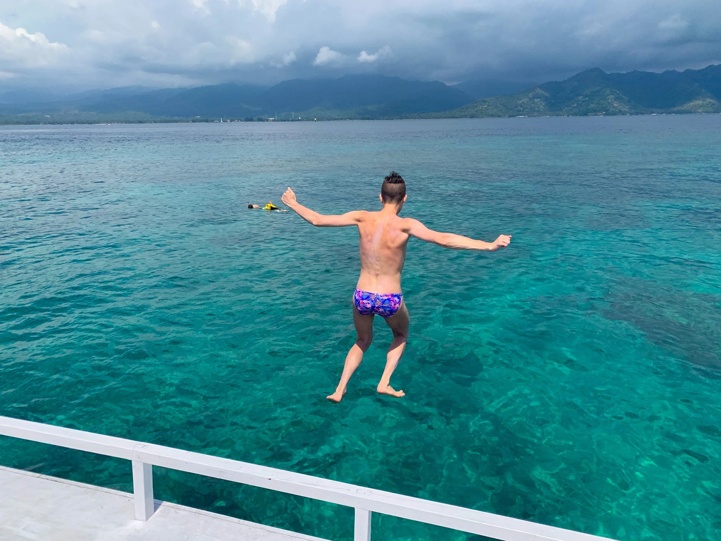 The_Gilis_Snorkel_Tour_03.jpg