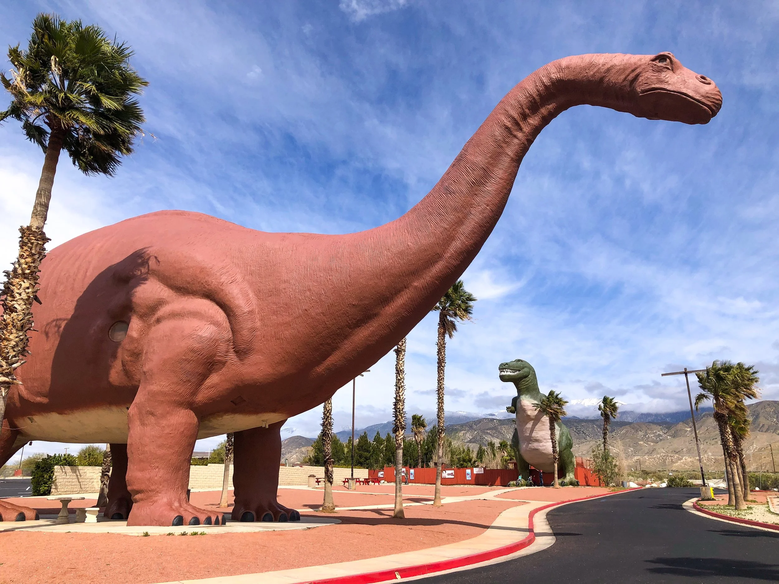 Cabazon_Dinosaurs_02.jpg