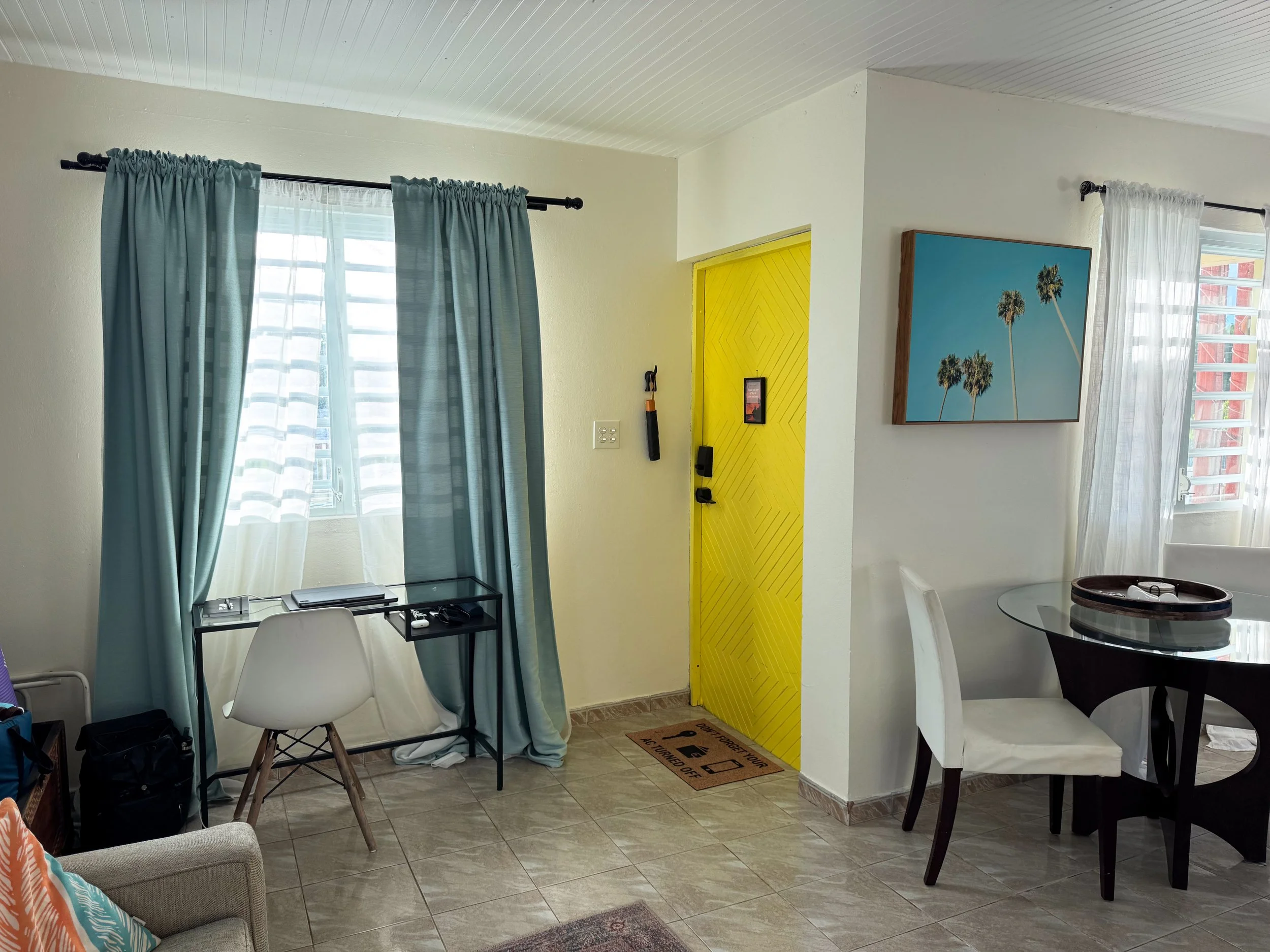 Casa_de_La_Puerta_Amarilla_03.jpg