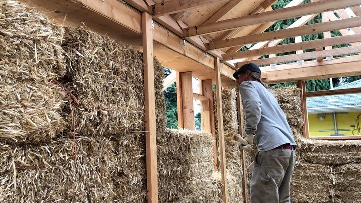 Much fun was had by all at our bale raising party over the weekend. This is Portland&rsquo;s first permitted load bearing Strawbale home which is super exciting for the ongoing effort to normalize natural building. 
Construction by Placecraft and Vit