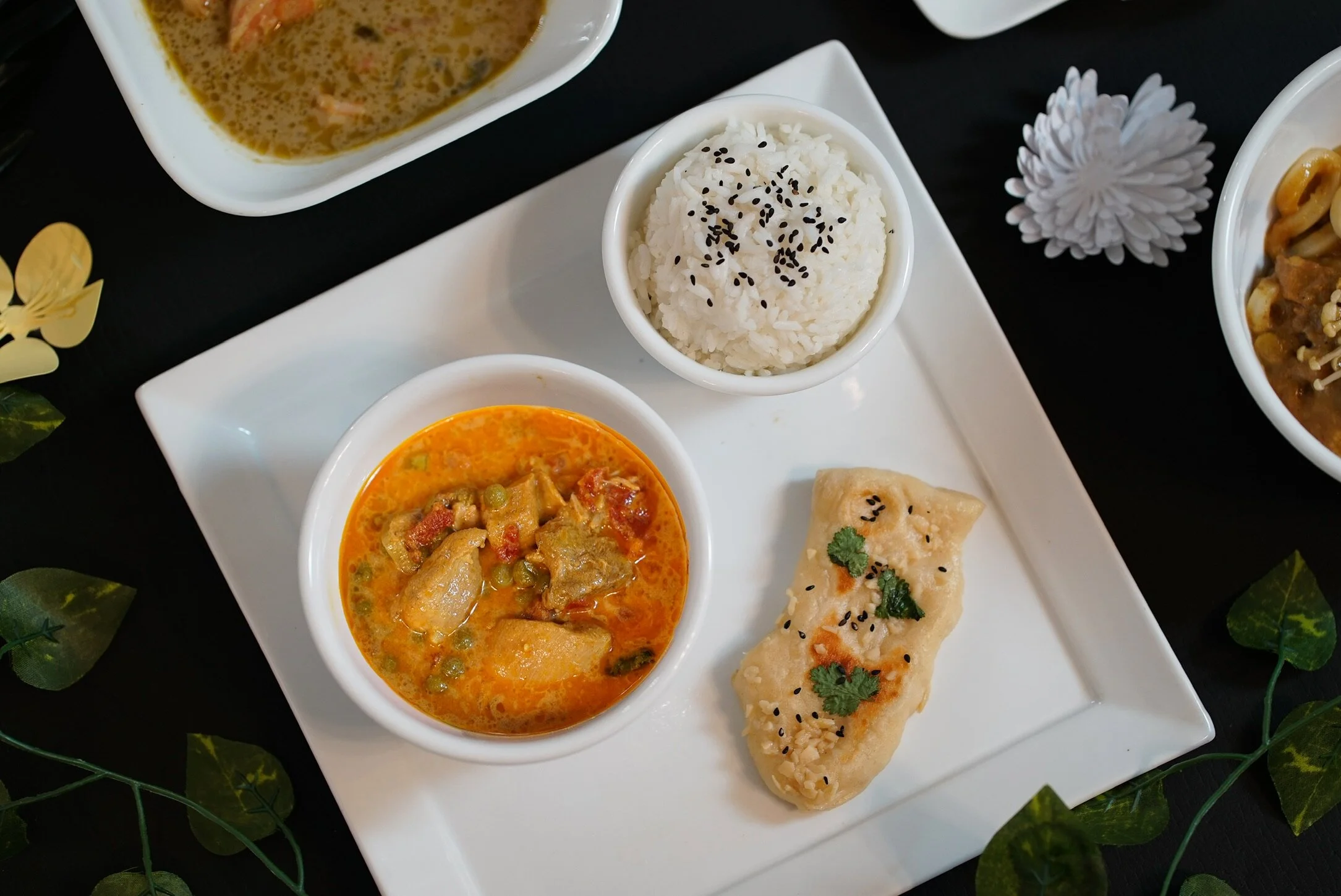 Indian Curry with Chicken and home made Garlic Naan Bread with garlic and cilantro butter!