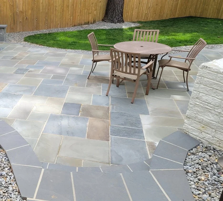 Flagstone Patio.jpg