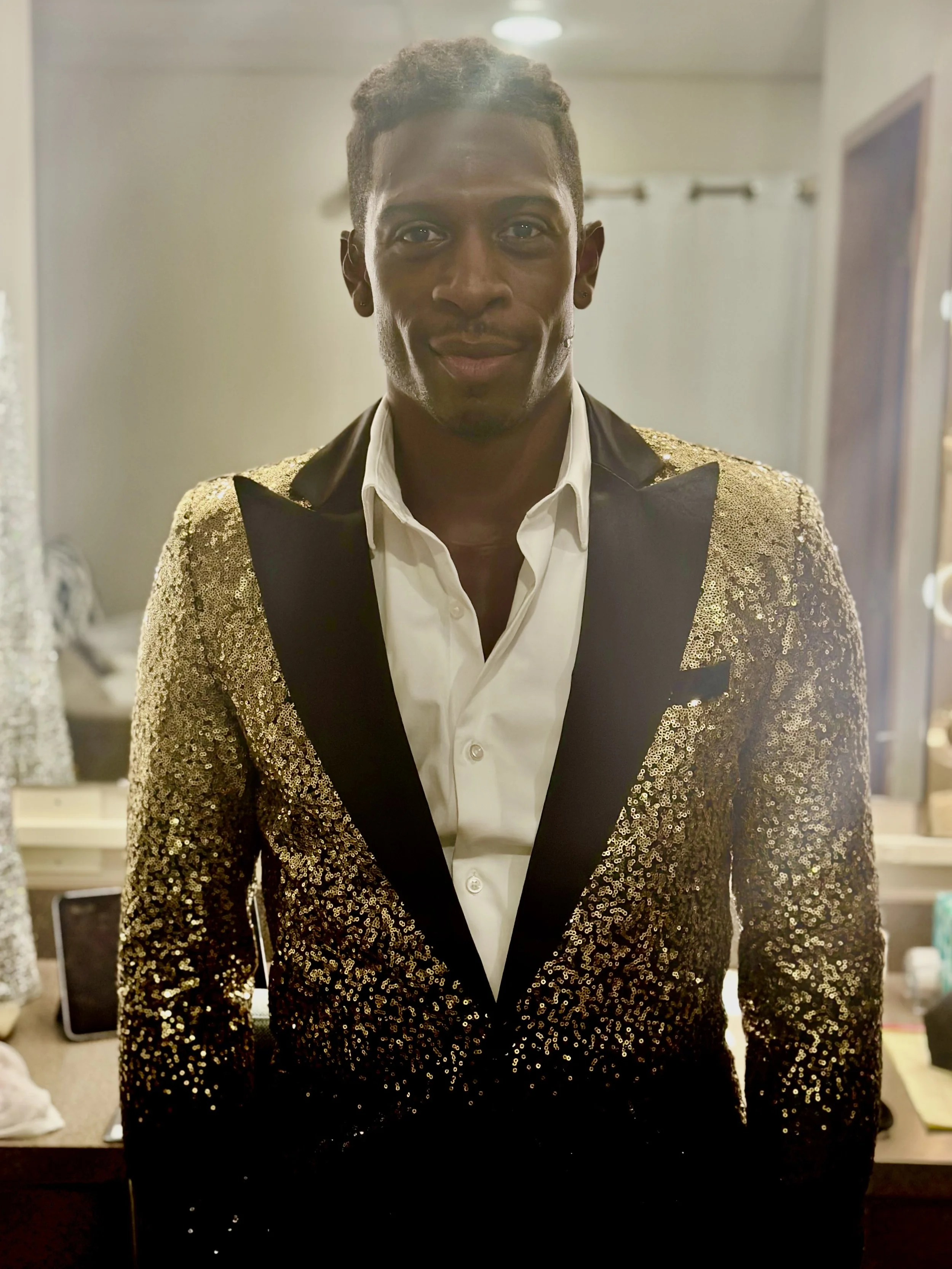 May 2026 | Powerhouse Talent Curtis Bannister to host Indianapolis Symphony Yuletide Celebration