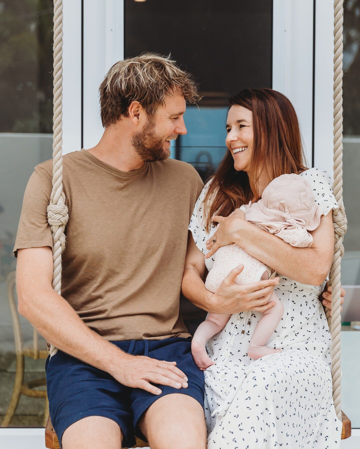 A little summer love... and cute baby sweetness to take us into the weekend. 

Wishing you all a little pre-Christmas relaxation with your people this weekend. xx