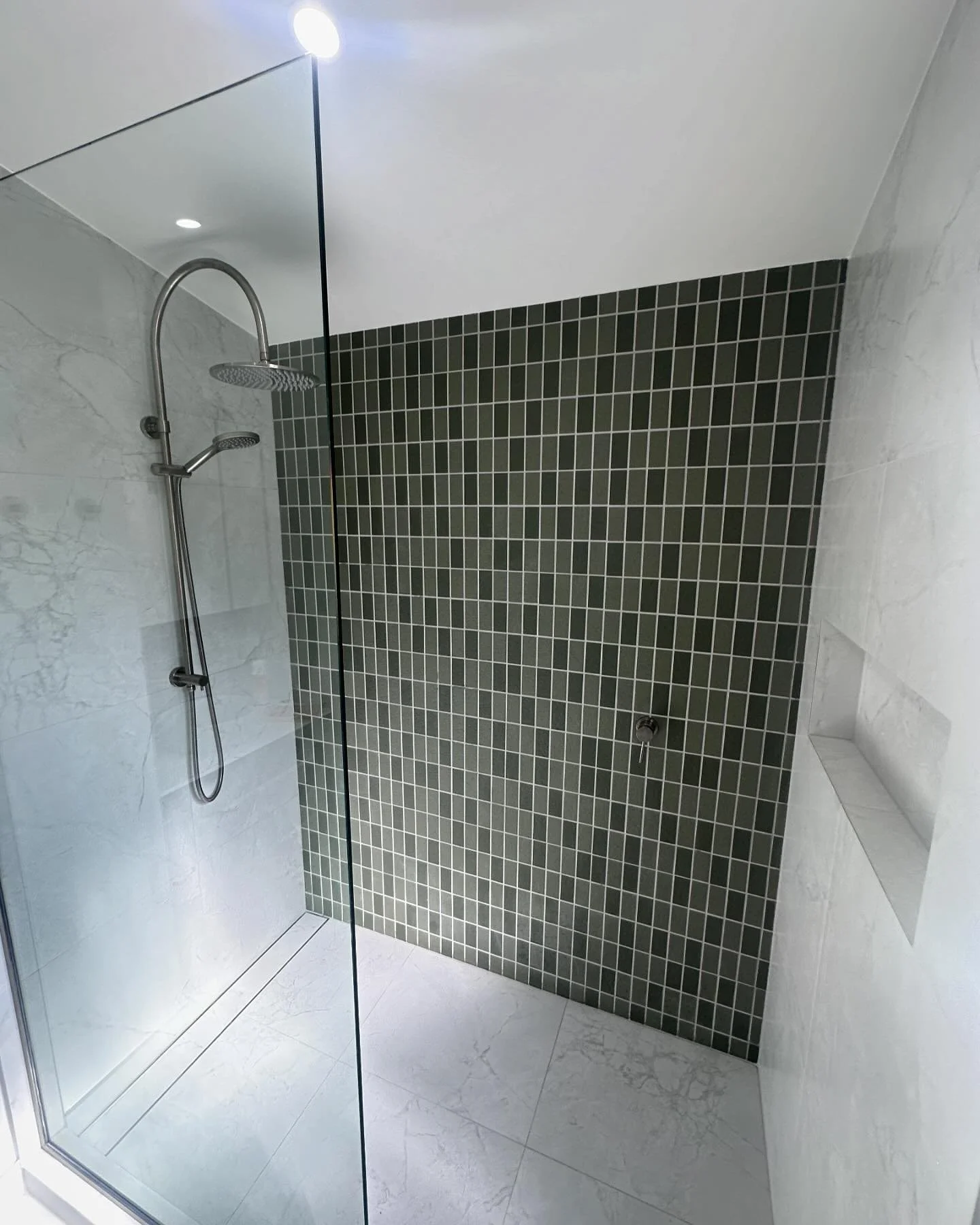 Bathroom in Avondale complete. Amazing result. Thoughtful design choice from client @therealjuressa Love doing work in Avondale @iloveavondale . #roc #rocboys #rocbuild #bathroom #bathroomdesign #design #tile #tiledesign #maori #peole @gkdecoratingnz