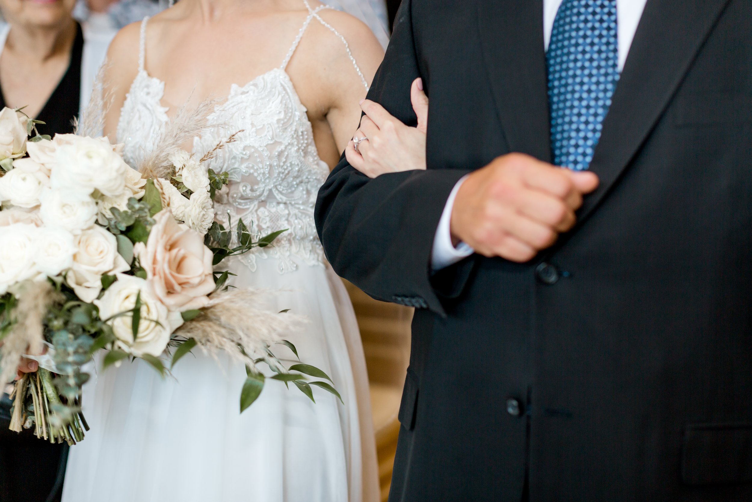 elopement-alexandra-robyn-loft-studio-j-stillwater-mn-POP-I-38.jpg