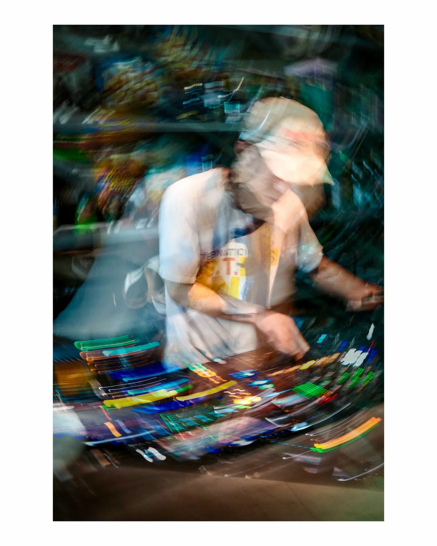 Getting down at the @musicbarbounce on our first night in shibuya 

#shibuya #tokyonight #nightlifejapan #fujifilm