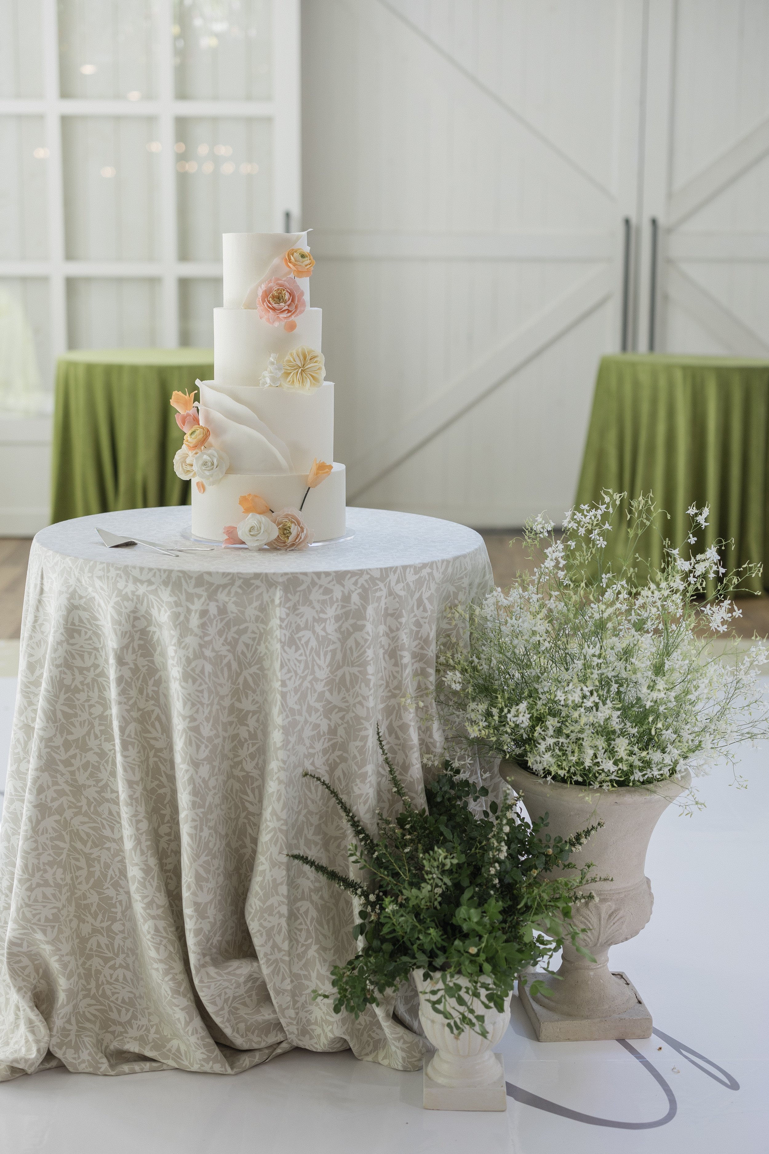River Bottoms Ranch 4 Tier Wedding Cake