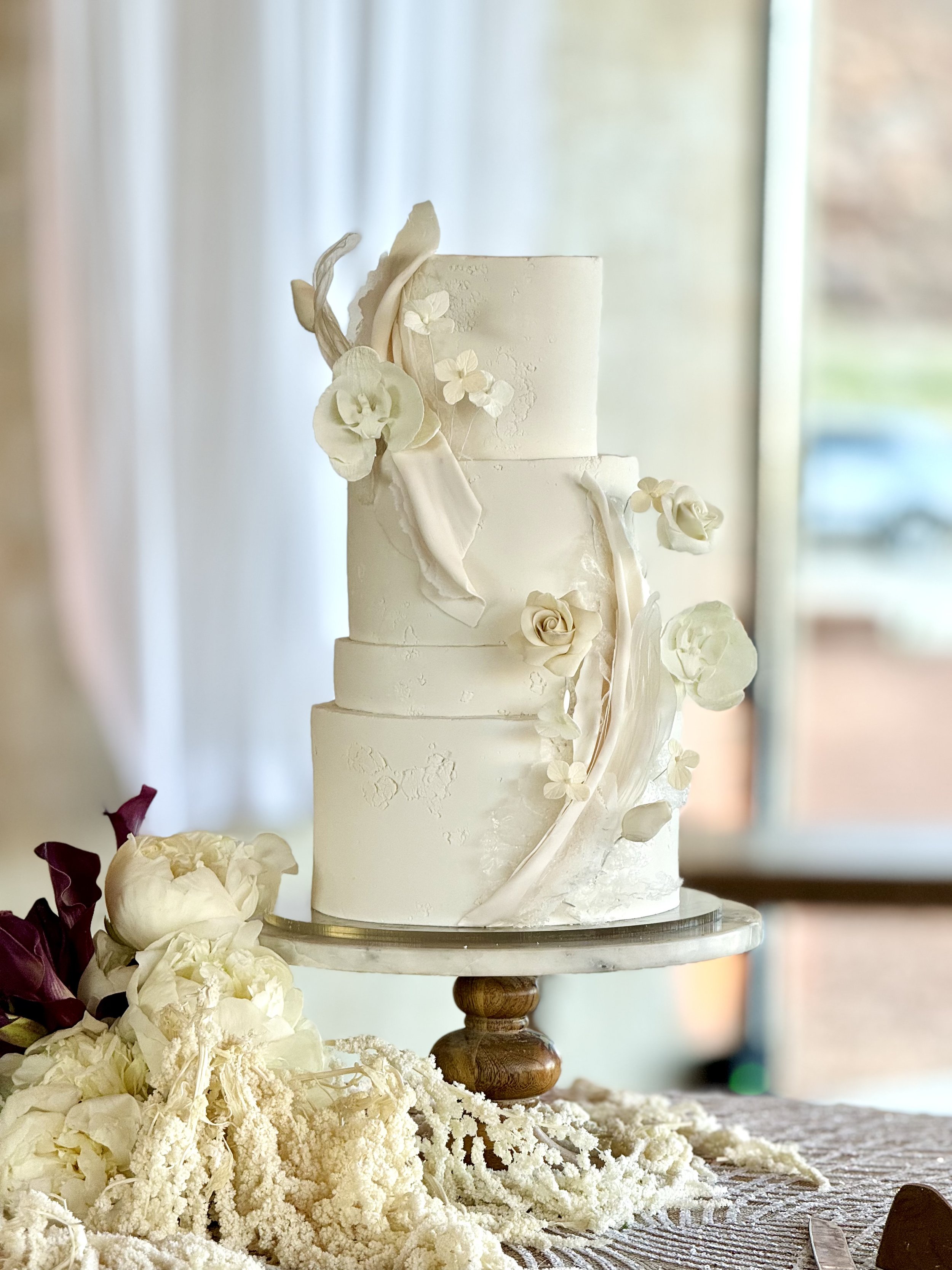 Moab Wedding Cake at Red Earth Venue