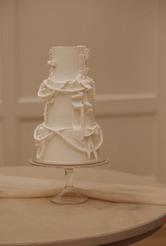 Twenty and Creek Ribbons and Bows Cake