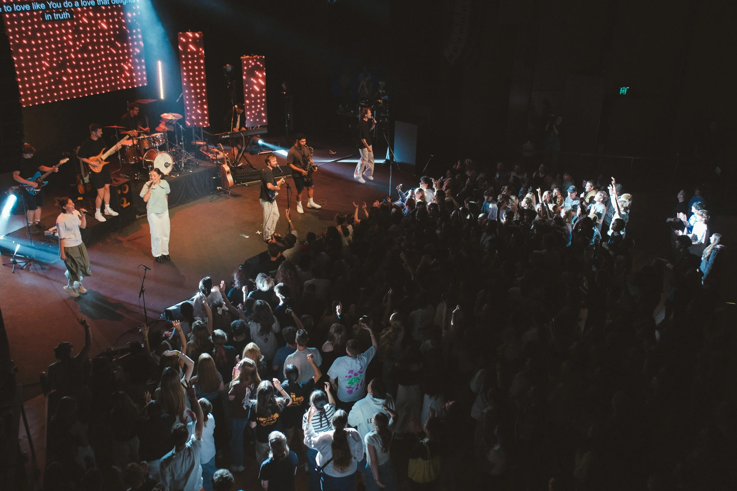 Eastercamp26-Bigtop-12.jpg