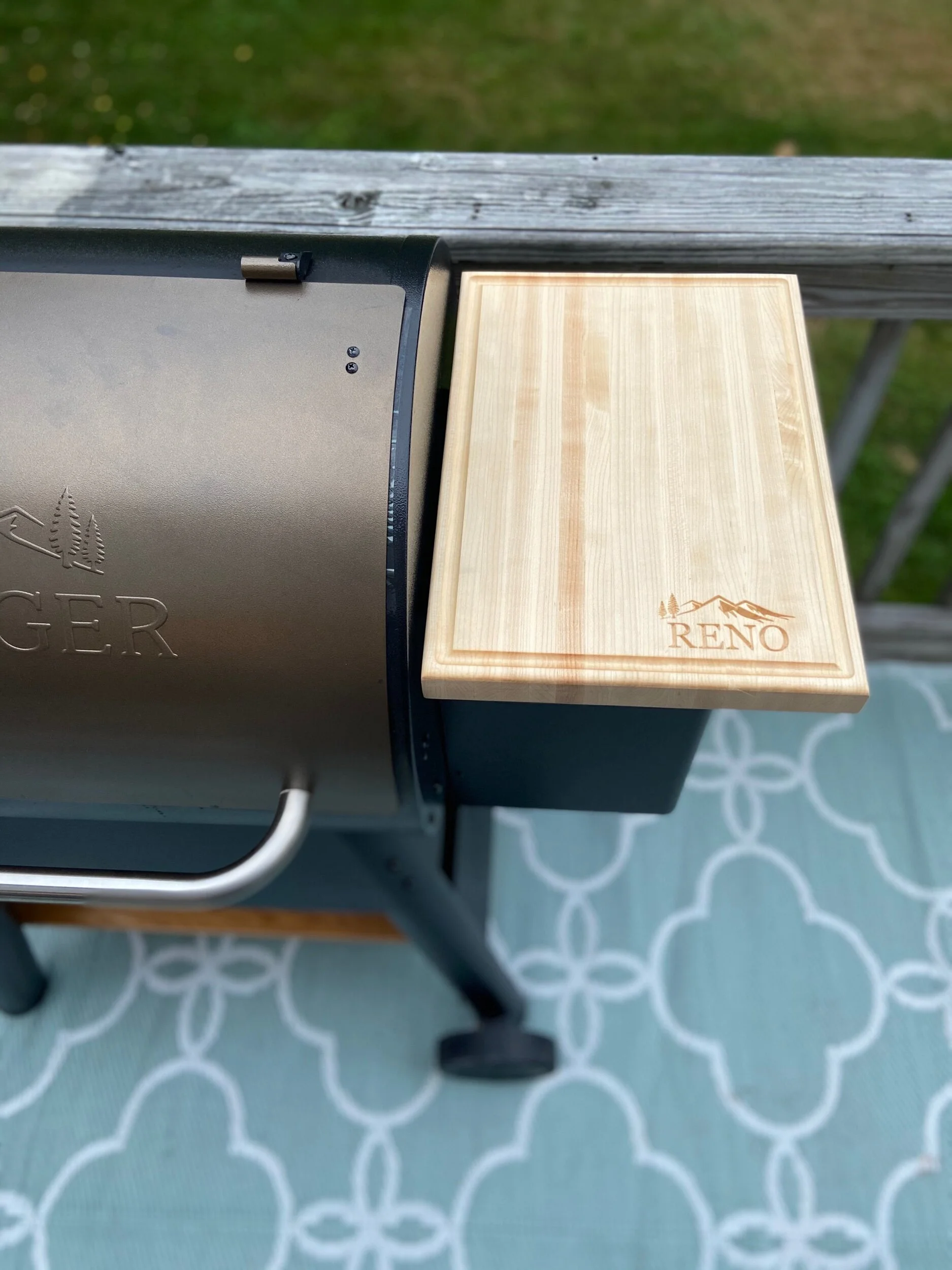 The Hopper Topper in place on the Traeger.
