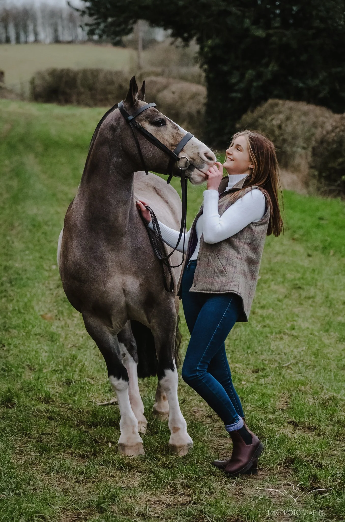 Portrait of Holly and Del-Boy showcasing their bond