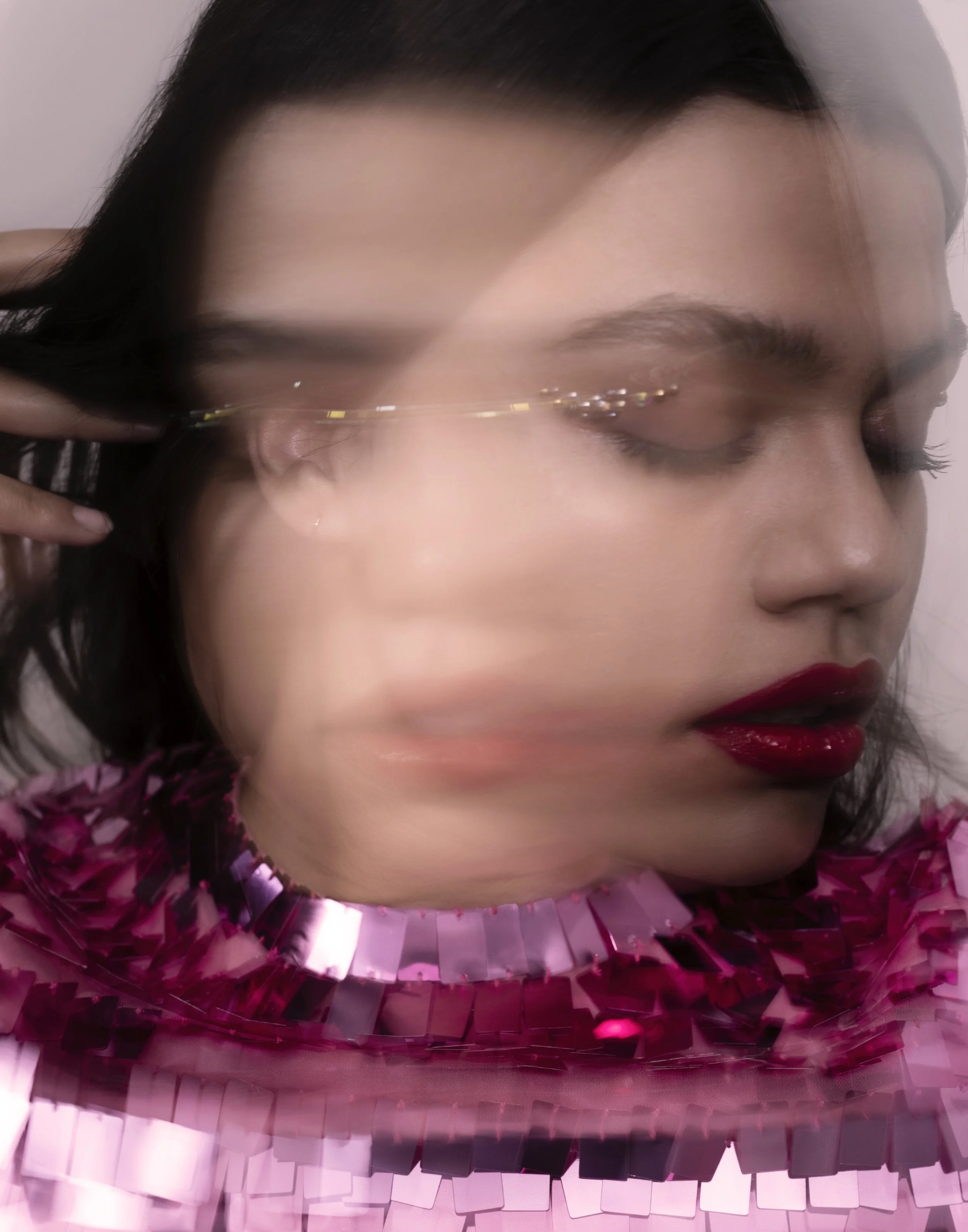 Angela Shippen is a professional makeup artist in San Francisco, California and Los Angeles, California skilled in editorial fashion campaigns and magazines, e-commerce and branding, beauty photography and beauty campaigns, natural makeup, colorful m