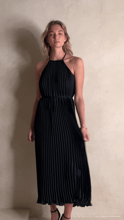 Angela Shippen is a professional makeup artist in San Francisco, California and Los Angeles, California skilled in editorial fashion campaigns and magazines, e-commerce and branding, beauty photography and beauty campaigns, natural makeup, colorful m