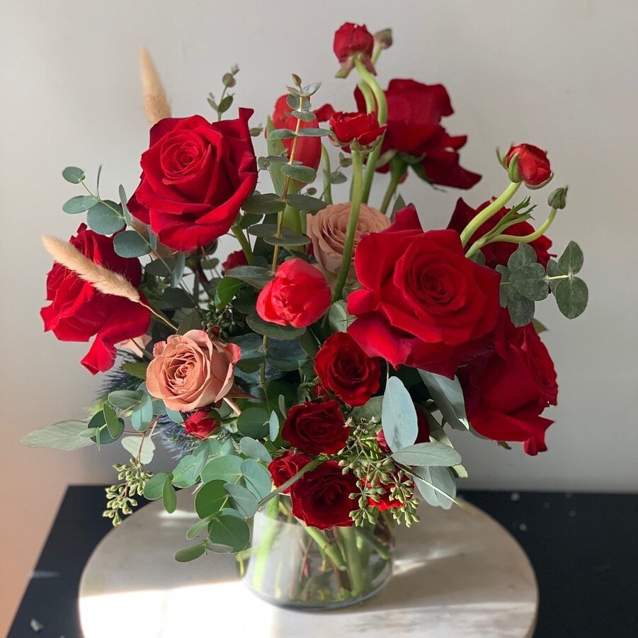 ** VALENTINES DAY 2024 **
Happy February everyone! This year for Valentine&rsquo;s Day we will be doing a flower assortment of red, lavender, blush and burgundy. Bouquets/ arrangements will have roses, ranunculus, double tulips and more! Order now on