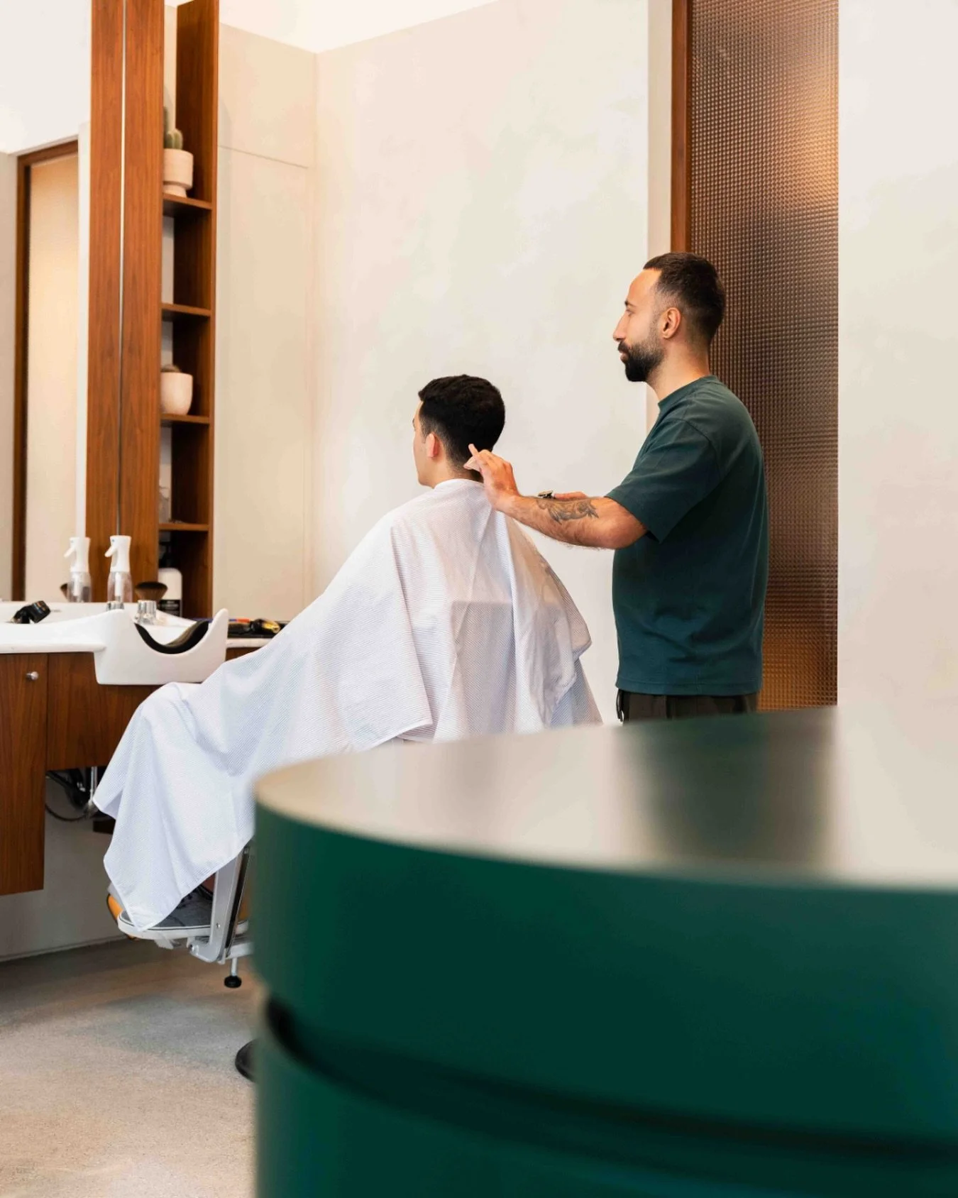 When it&rsquo;s time for a clean and sharp trim, you know where to go. 

Book your seat at B&ocirc;. 📩

#BoBarbershop #DubaiBarber #MensHaircut #JVC #BusinessBay