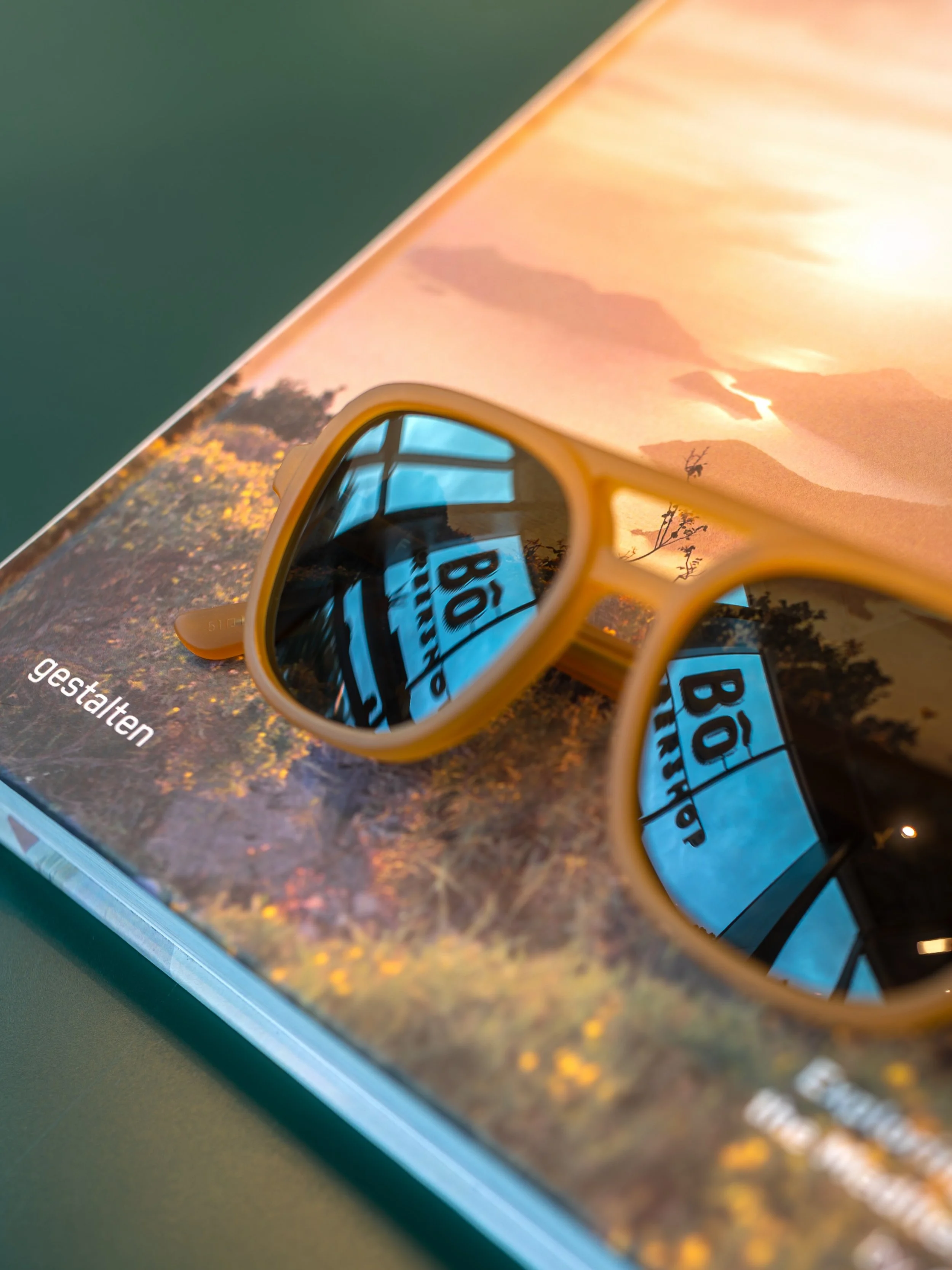 Some frames feel manufactured.
@fora_sunglasses feel weathered by nature in the best way possible; Crafted with premium acetate and ZEISS&reg; lenses, the Portuguese brand carries the same grounded energy we gravitate toward at B&Ocirc;; earthy textu