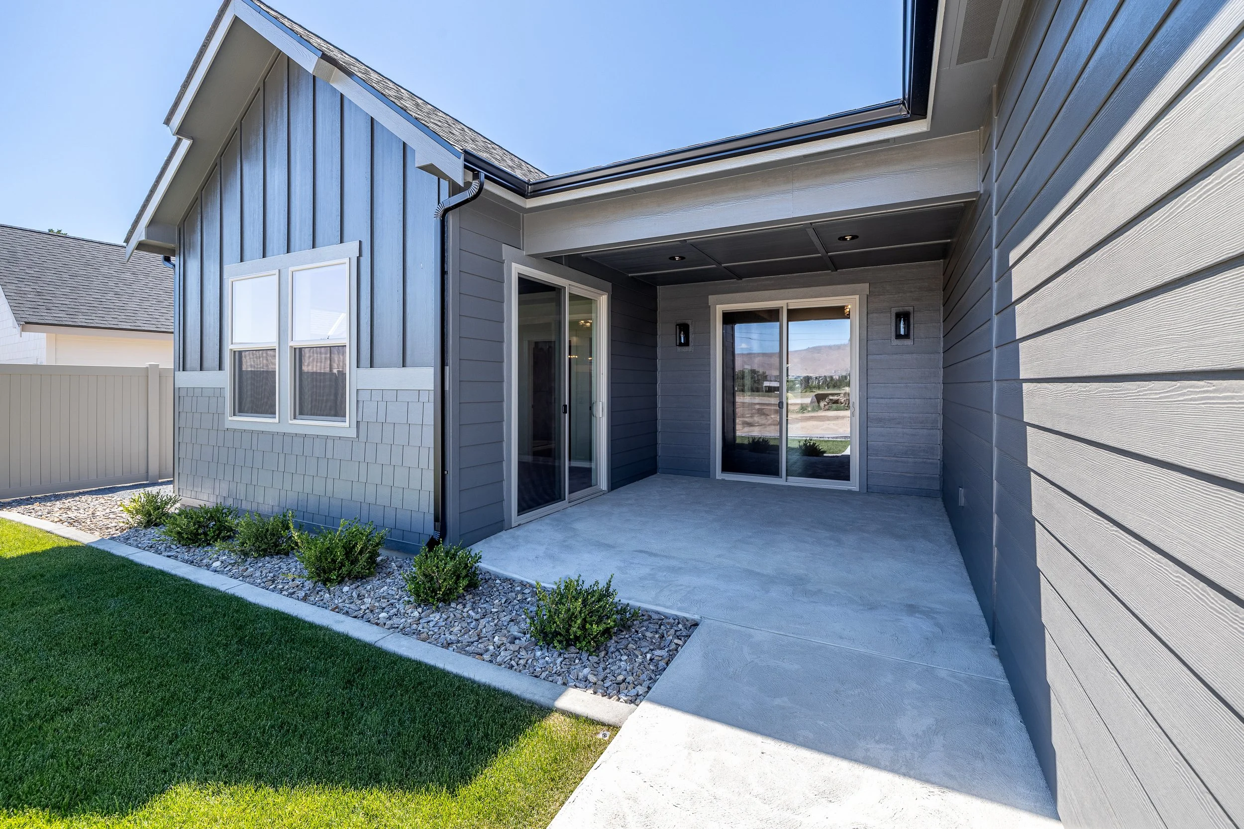 918_Racine_Springs_Dr_MLS-38.jpg