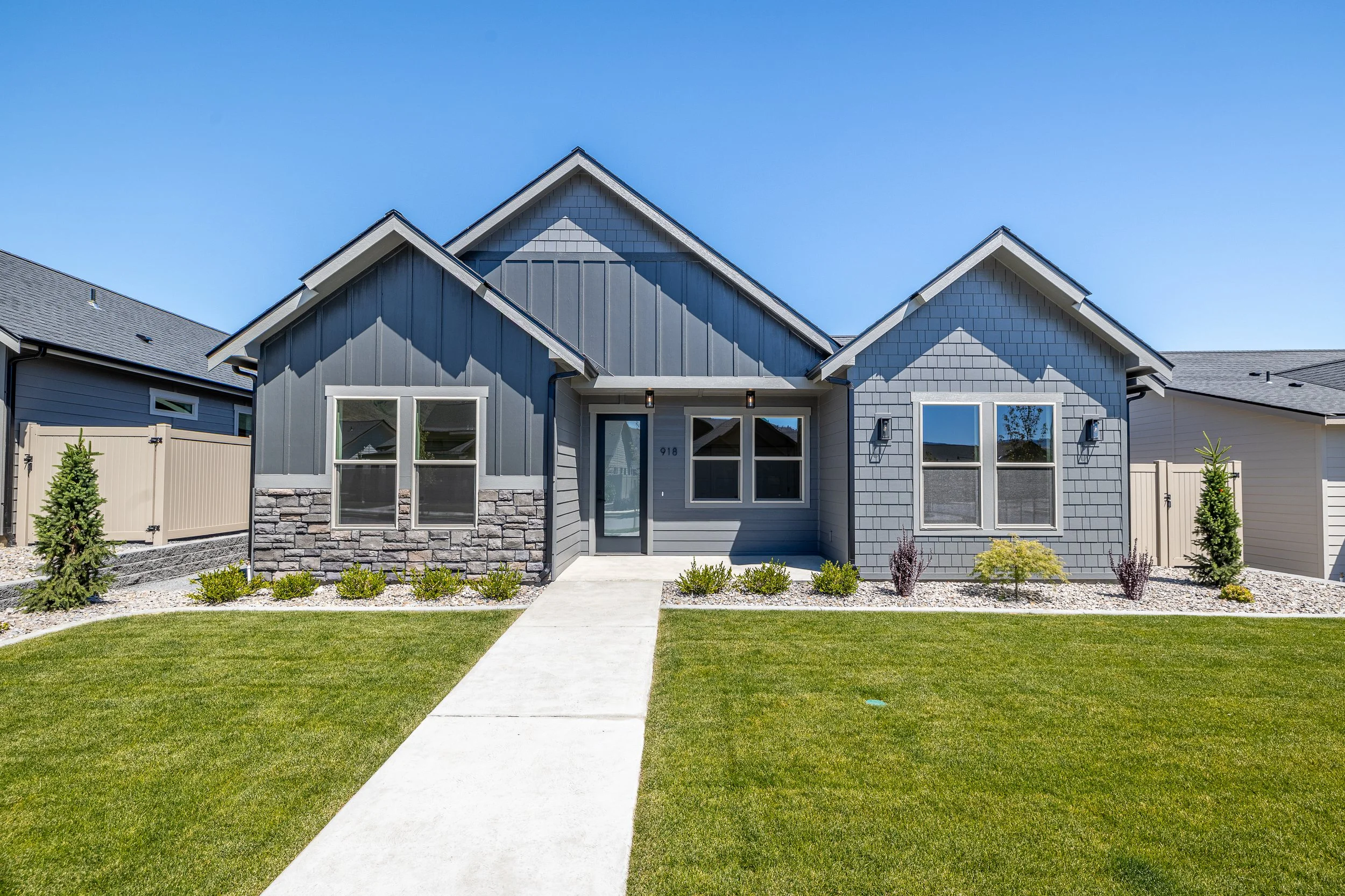 918_Racine_Springs_Dr_MLS-4.jpg