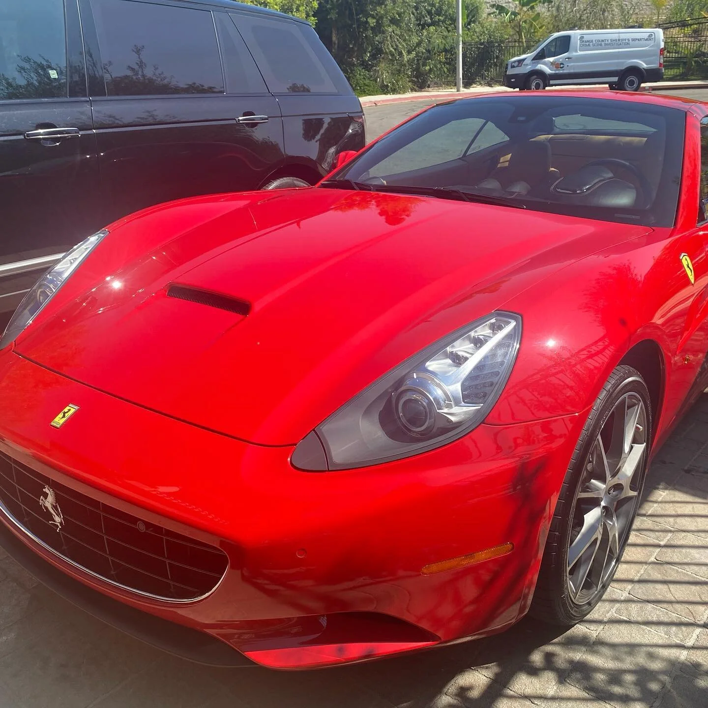 This Ferrari California Edition model received our shine package @thewashandshinecompany #mobiledetailing #detailersofinstagram #detailing #details #detailersofig #mobile #ferrari #california #ferraricalifornia #thewashandshinecompany #detailingcars 